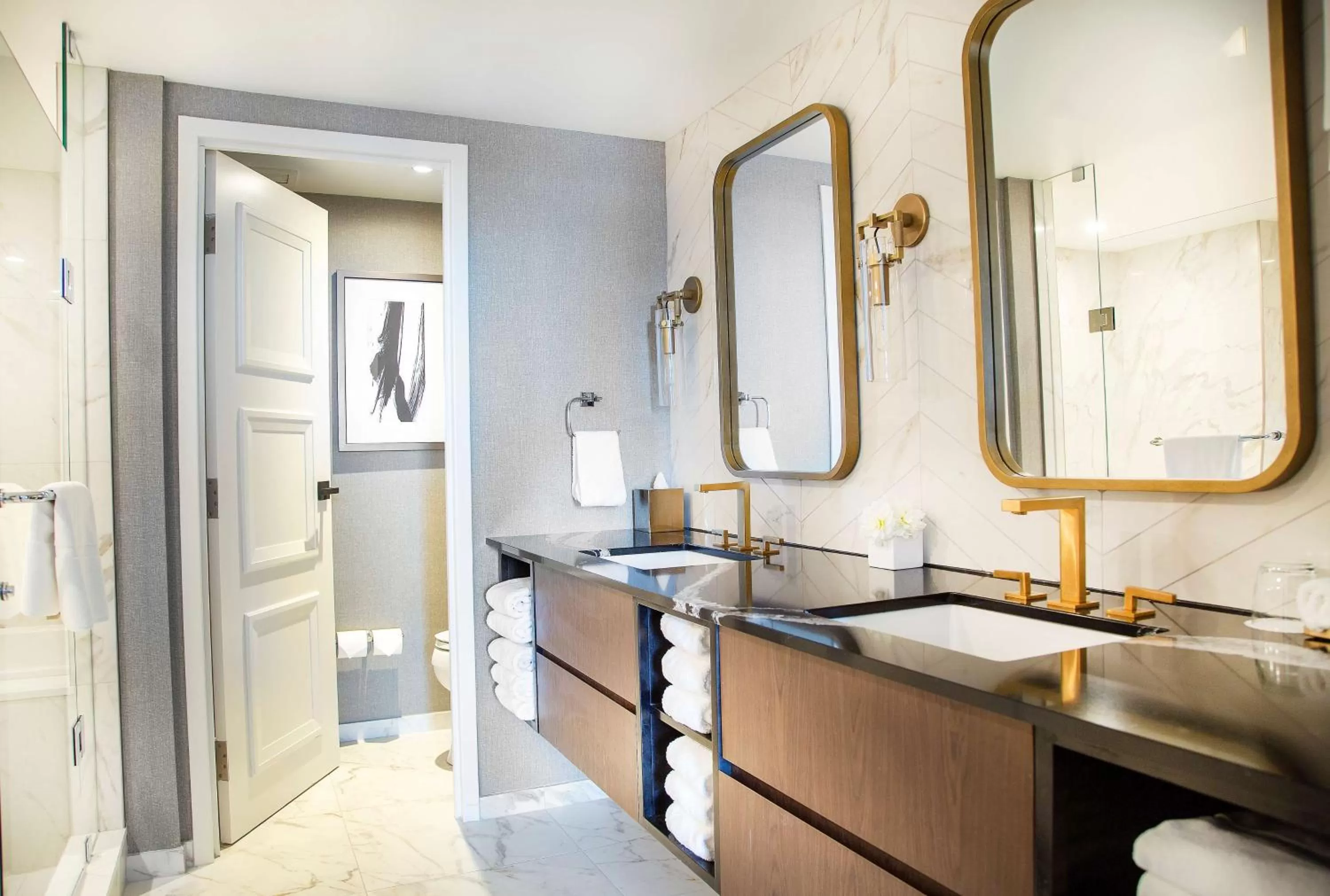 Bathroom in The Yorkville Royal Sonesta Hotel Toronto