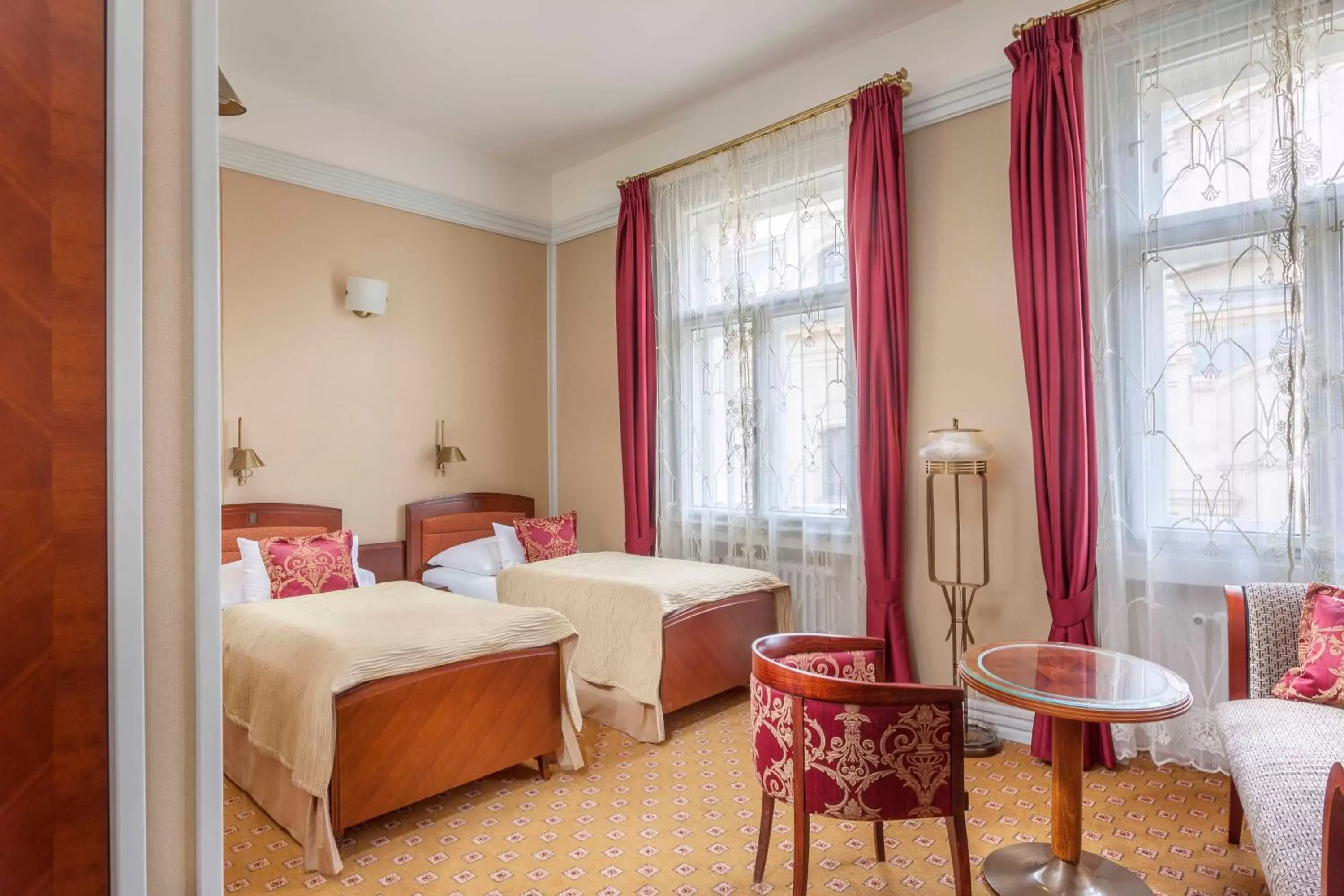 Photo of the whole room, Bed in Hotel Paris Prague