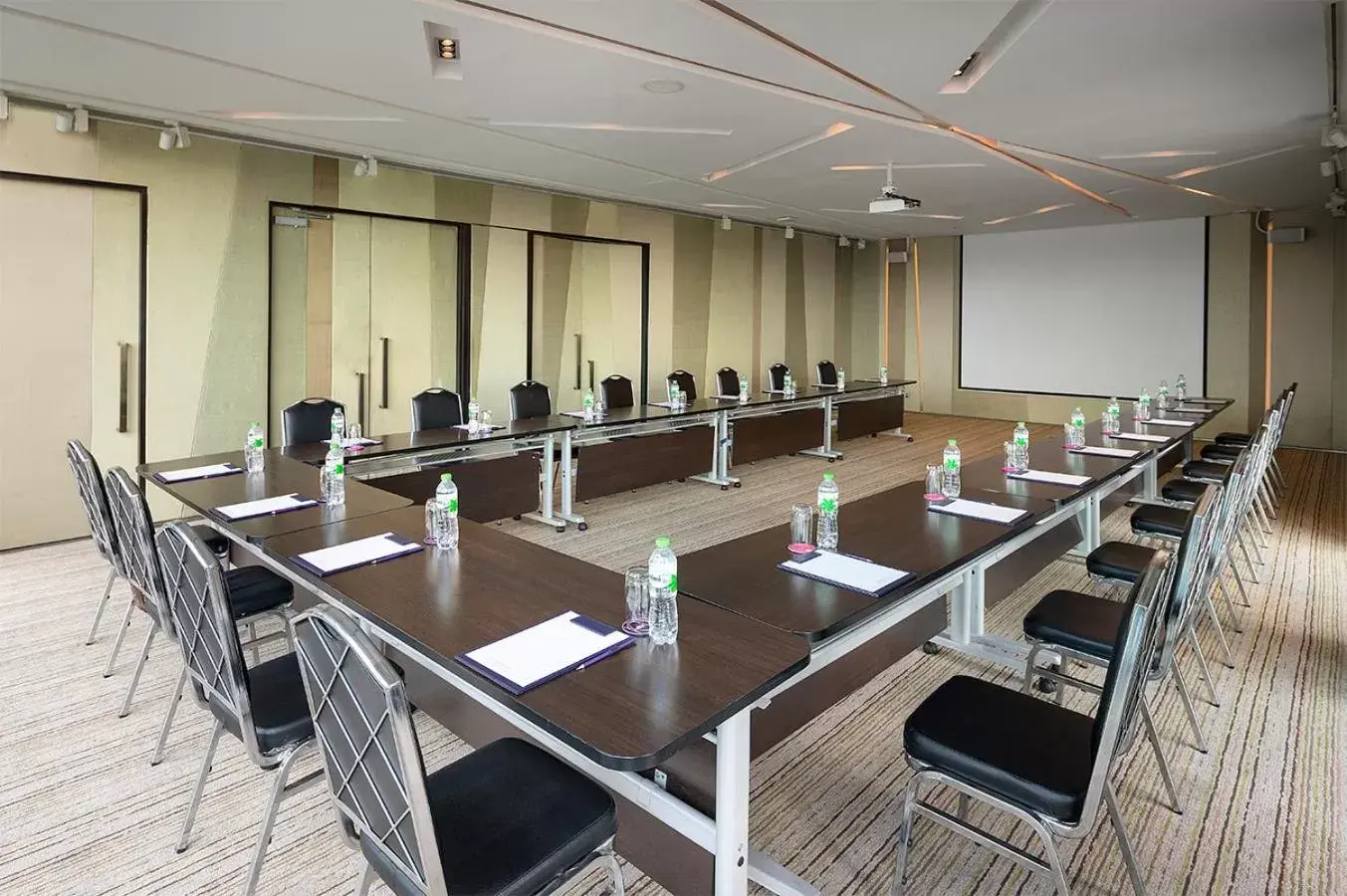 Meeting/conference room in Mode Sathorn Hotel - SHA Extra Plus