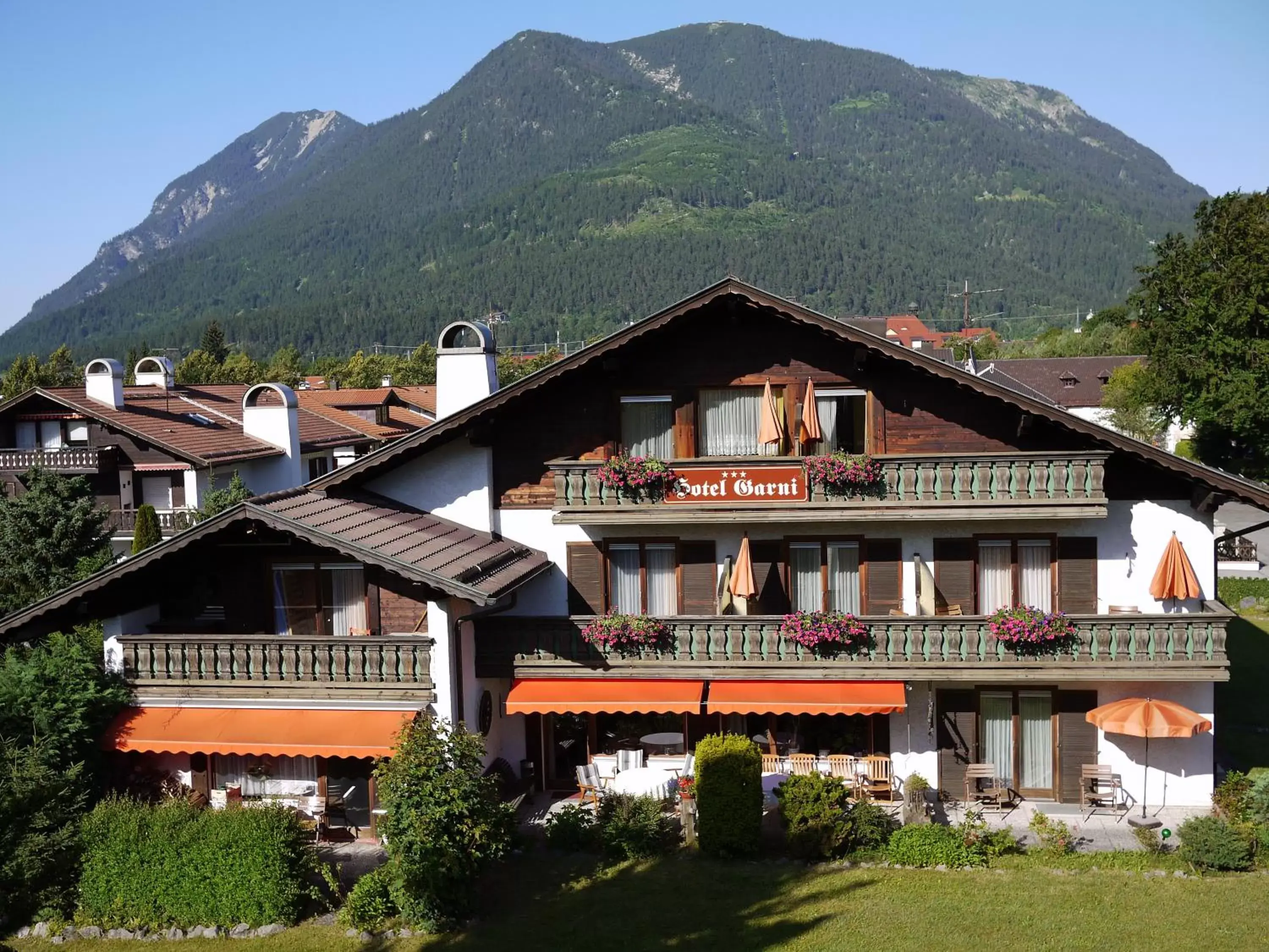 Facade/entrance, Property Building in Hotel Garni Brunnthaler