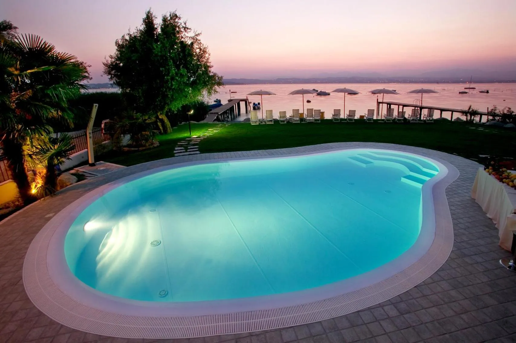 Swimming pool in Hotel La Rondine