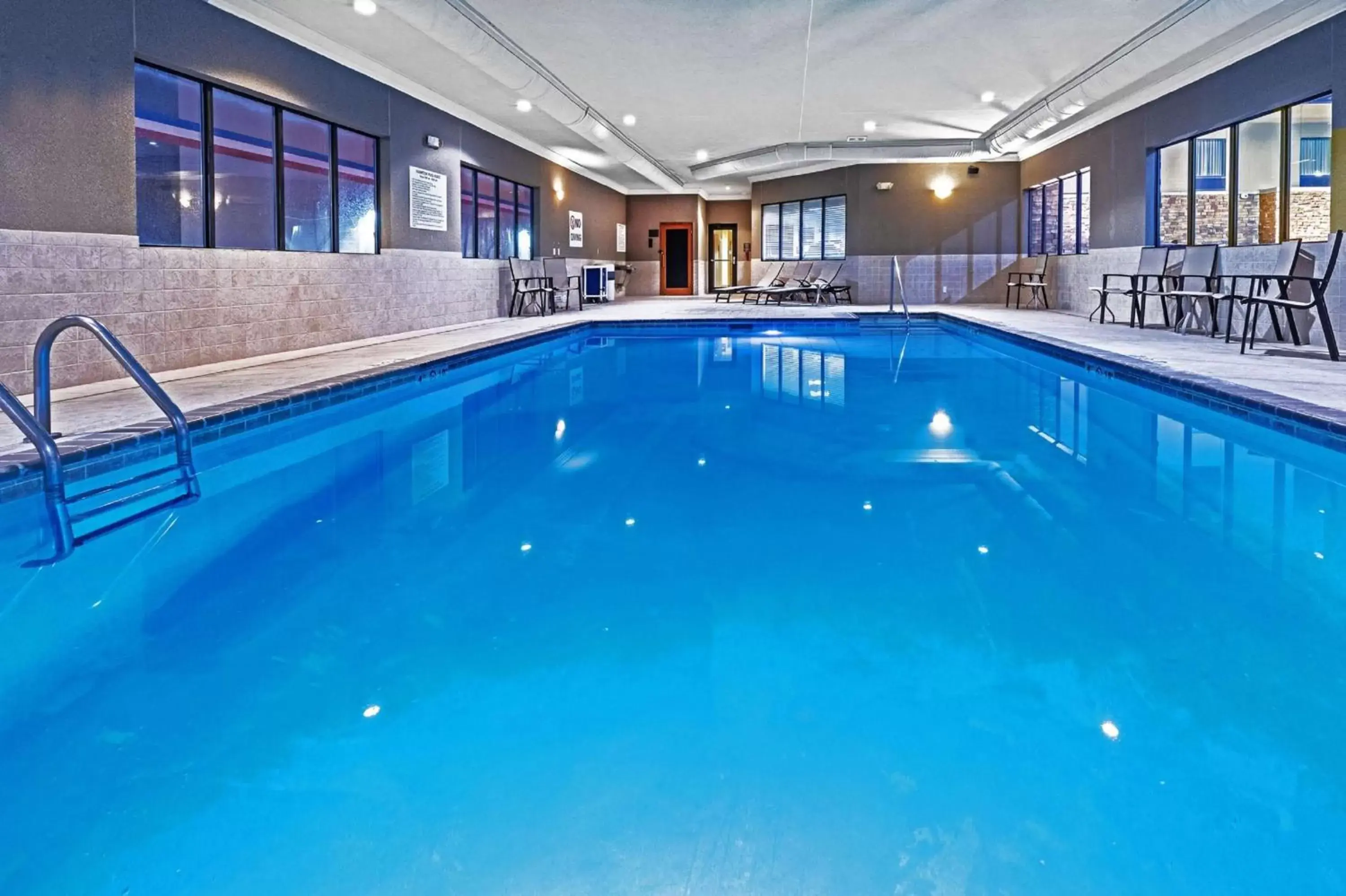Pool view, Swimming Pool in Hampton Inn & Suites Owasso