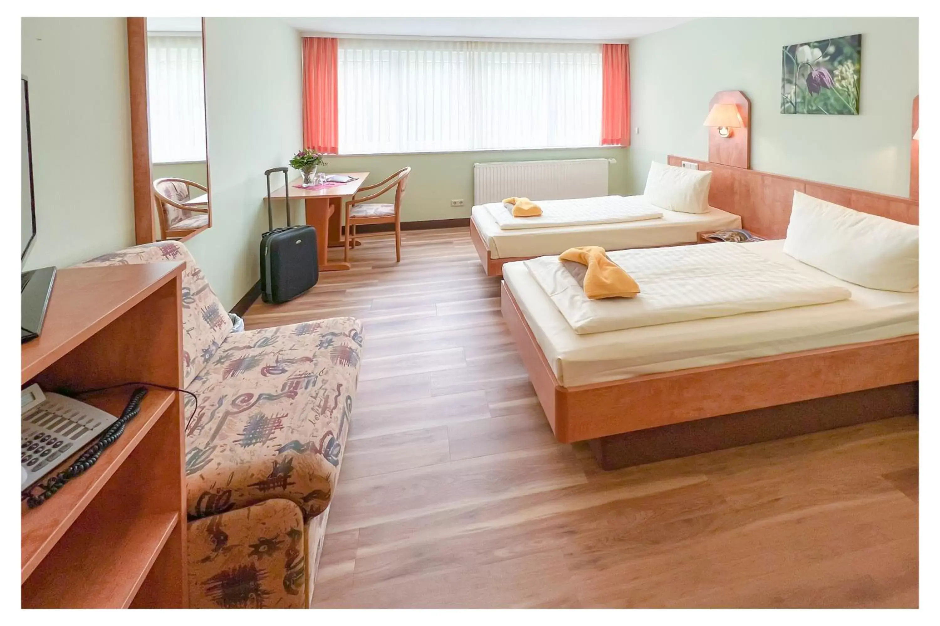 Twin Room in Hotel Thüringenschanze Twin Room in Hotel Thüringenschanze