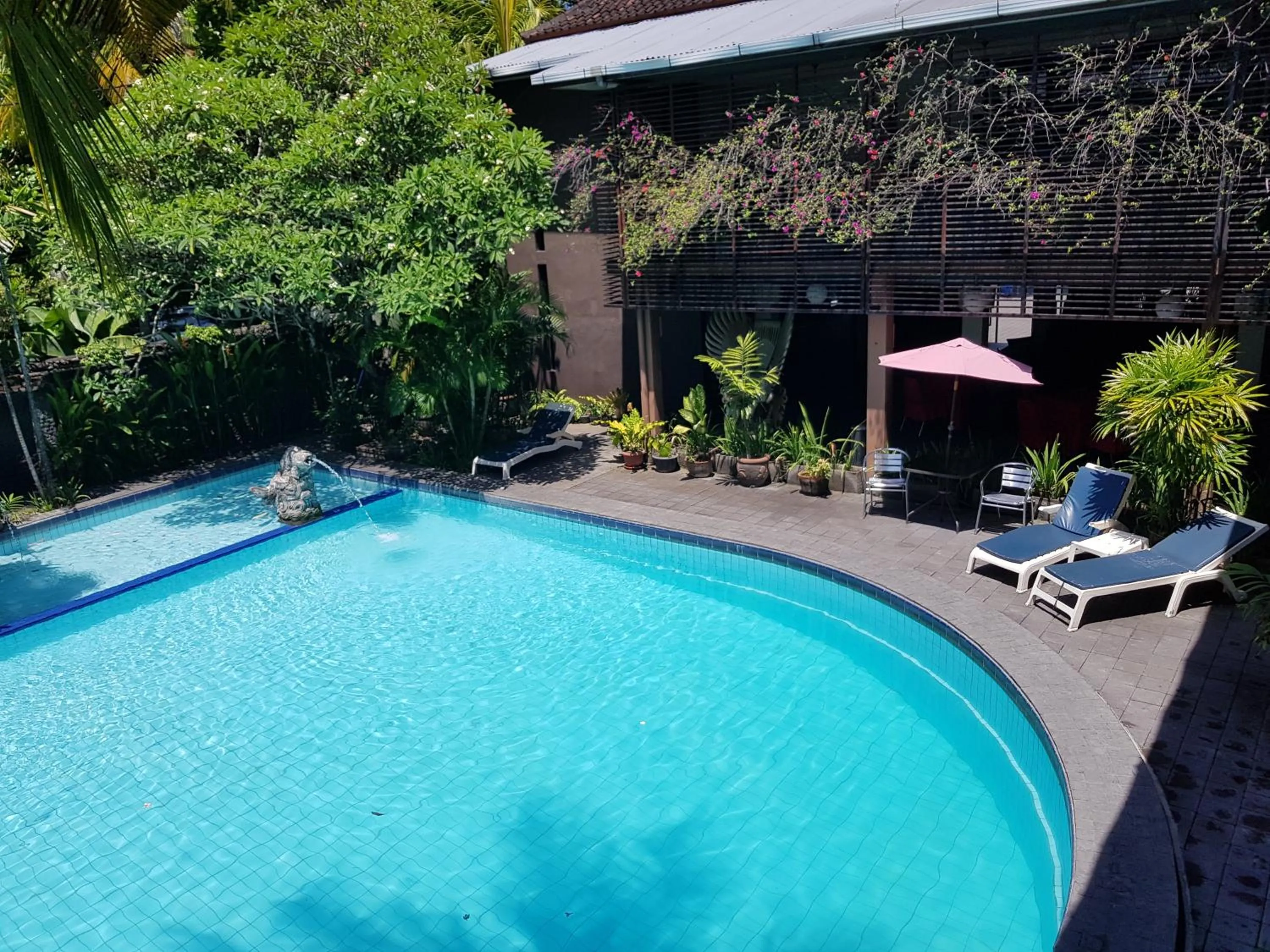 Swimming pool in Sanur Agung Hotel
