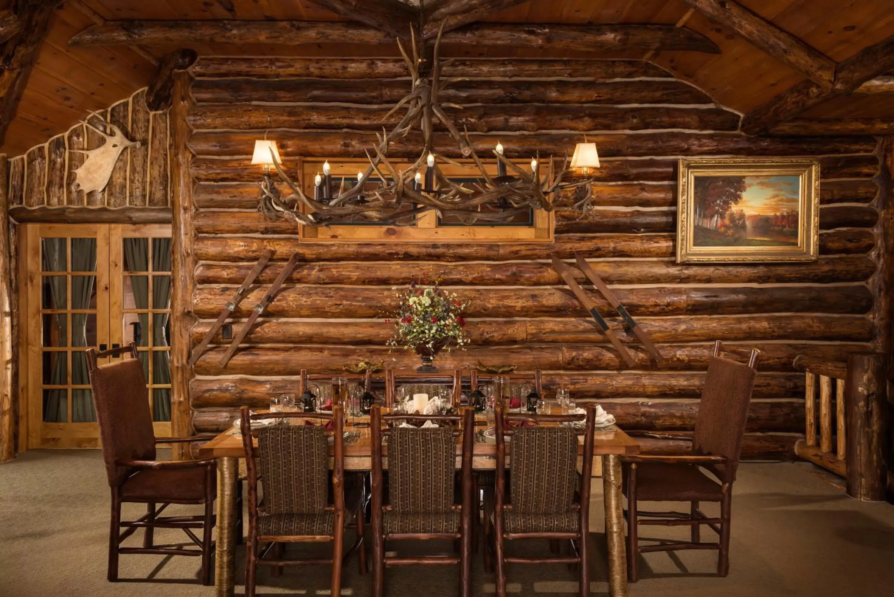 Restaurant/Places to Eat in The Whiteface Lodge