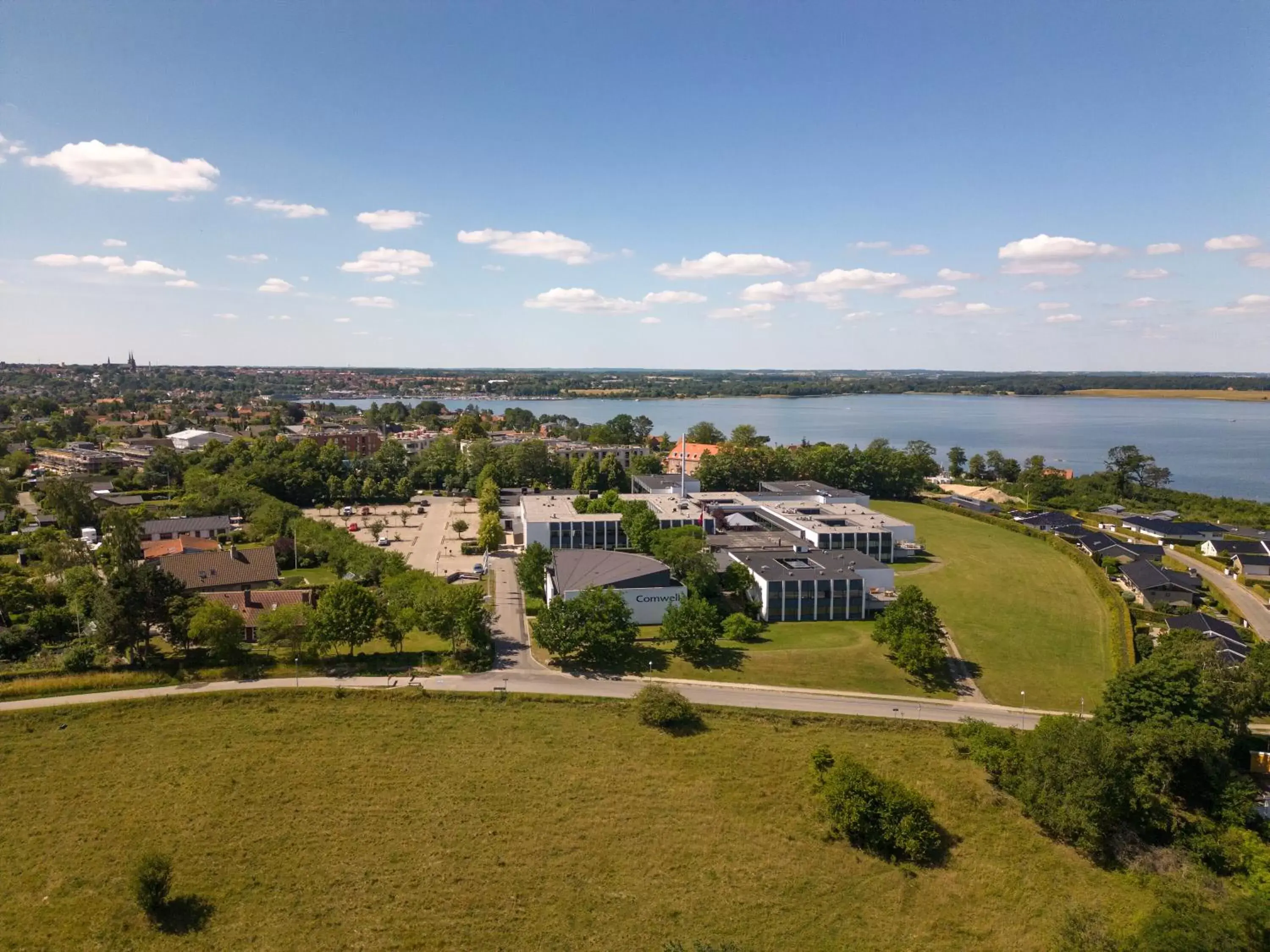 Property building, Bird's-eye View in Comwell Roskilde