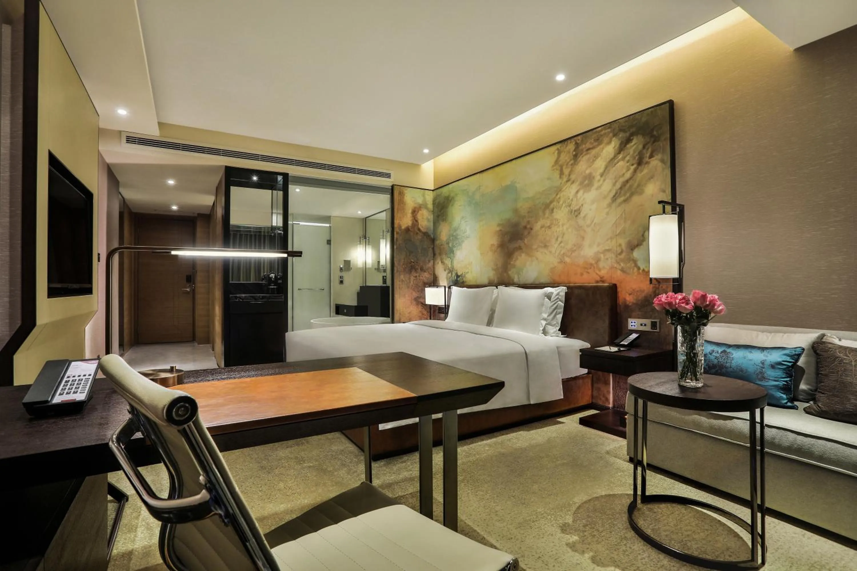 Photo of the whole room in Crowne Plaza Chengdu Wenjiang by IHG