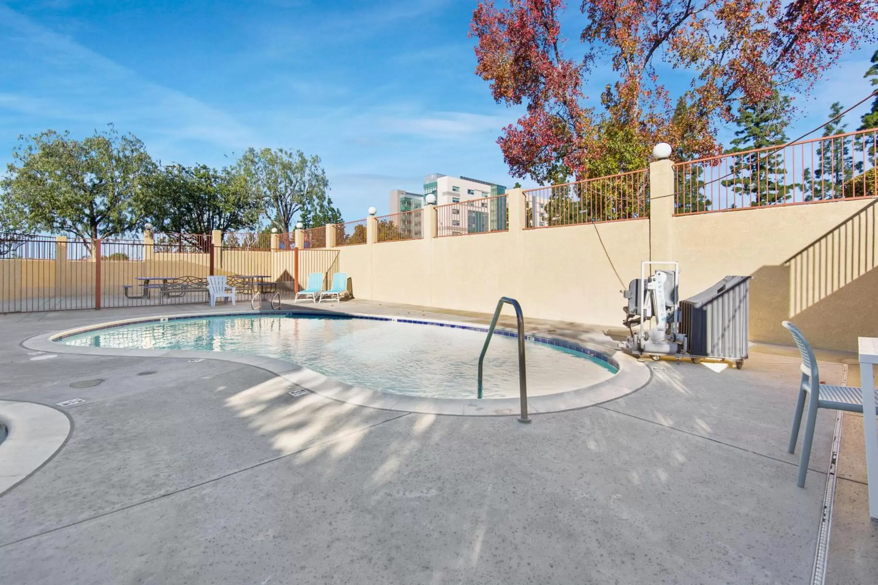 Swimming Pool in SureStay Hotel by Best Western Fontana