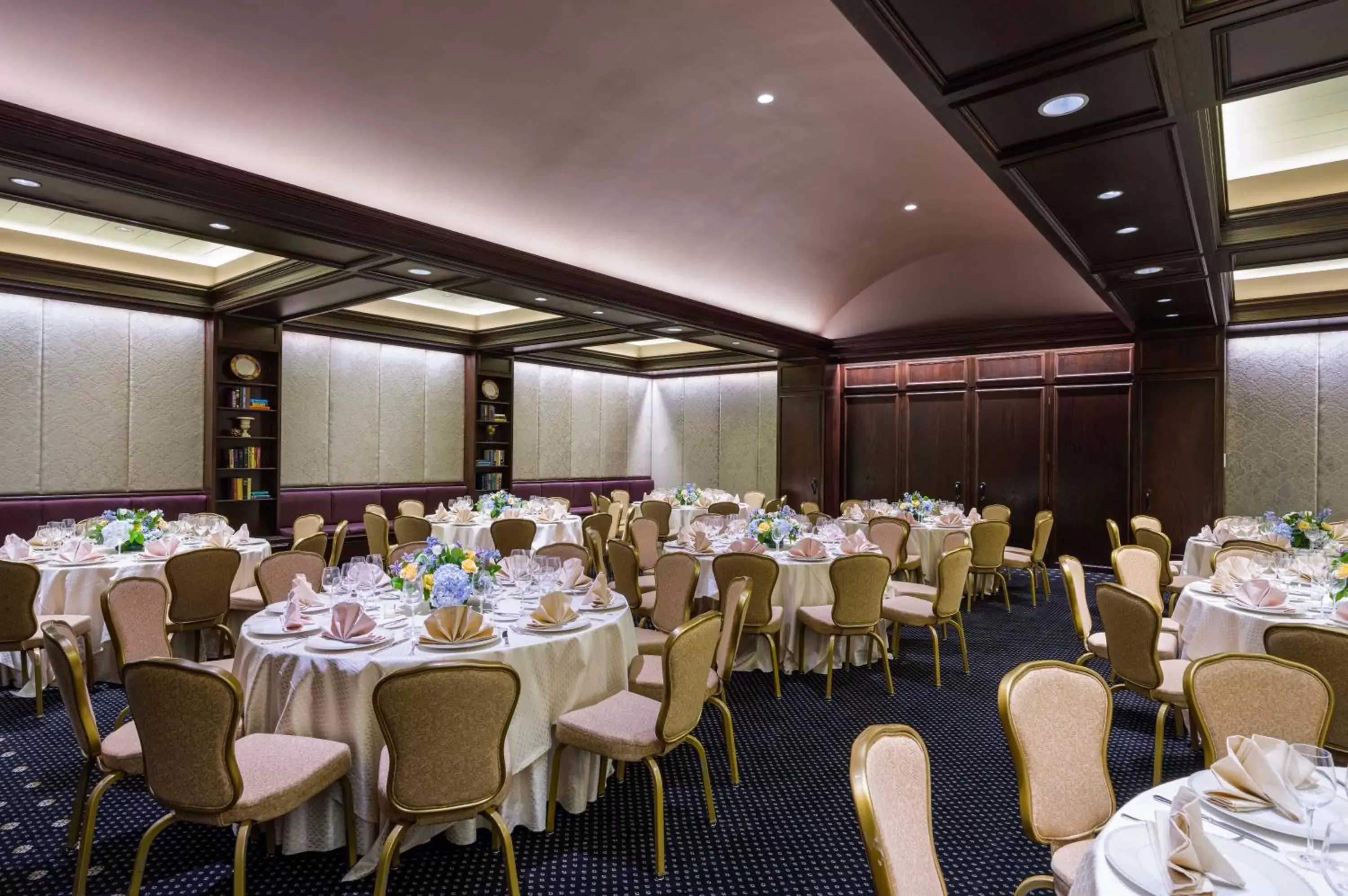 Banquet/Function facilities, Restaurant/Places to Eat in The Rittenhouse Hotel