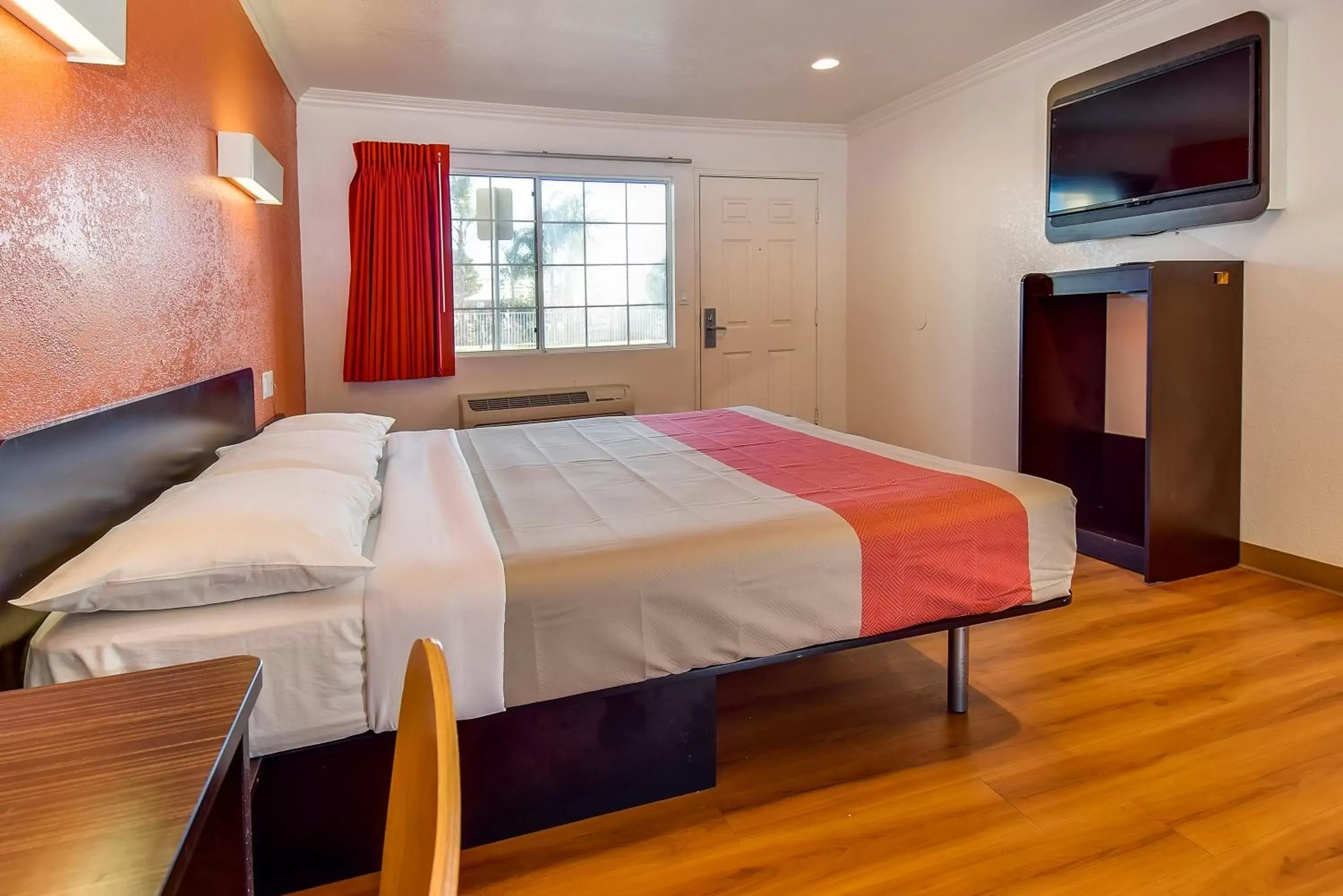 Bed, Room Photo in Motel 6 Garden Grove