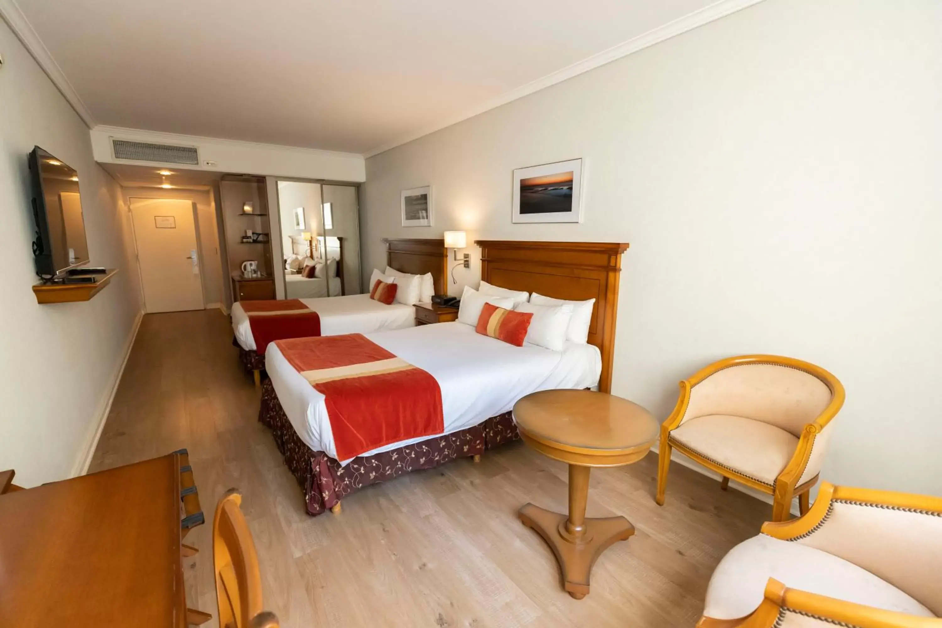 Communal lounge/ TV room, Bed in Blank Hotel Recoleta