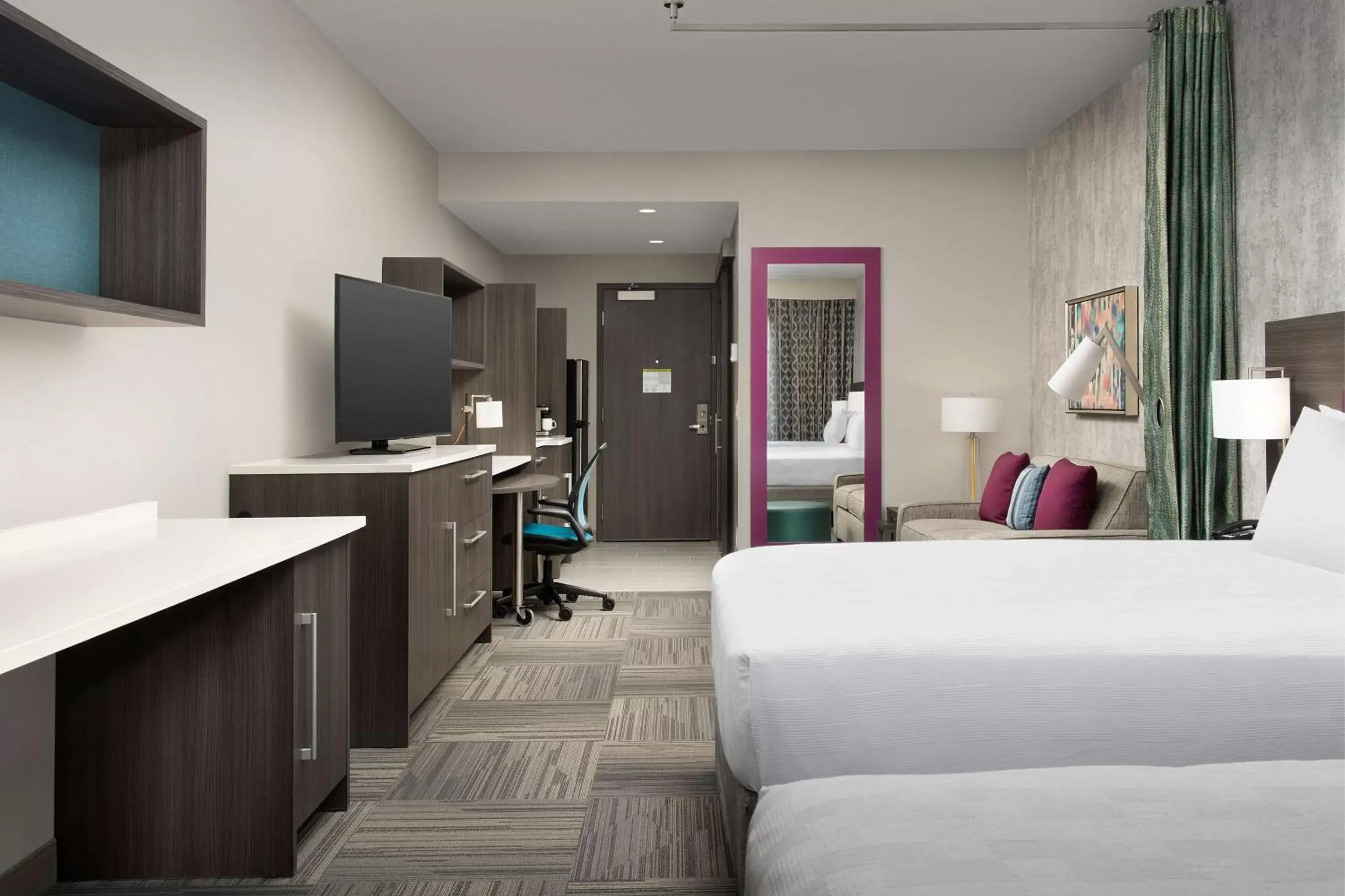 Bed in Home2 Suites By Hilton Denver Northfield