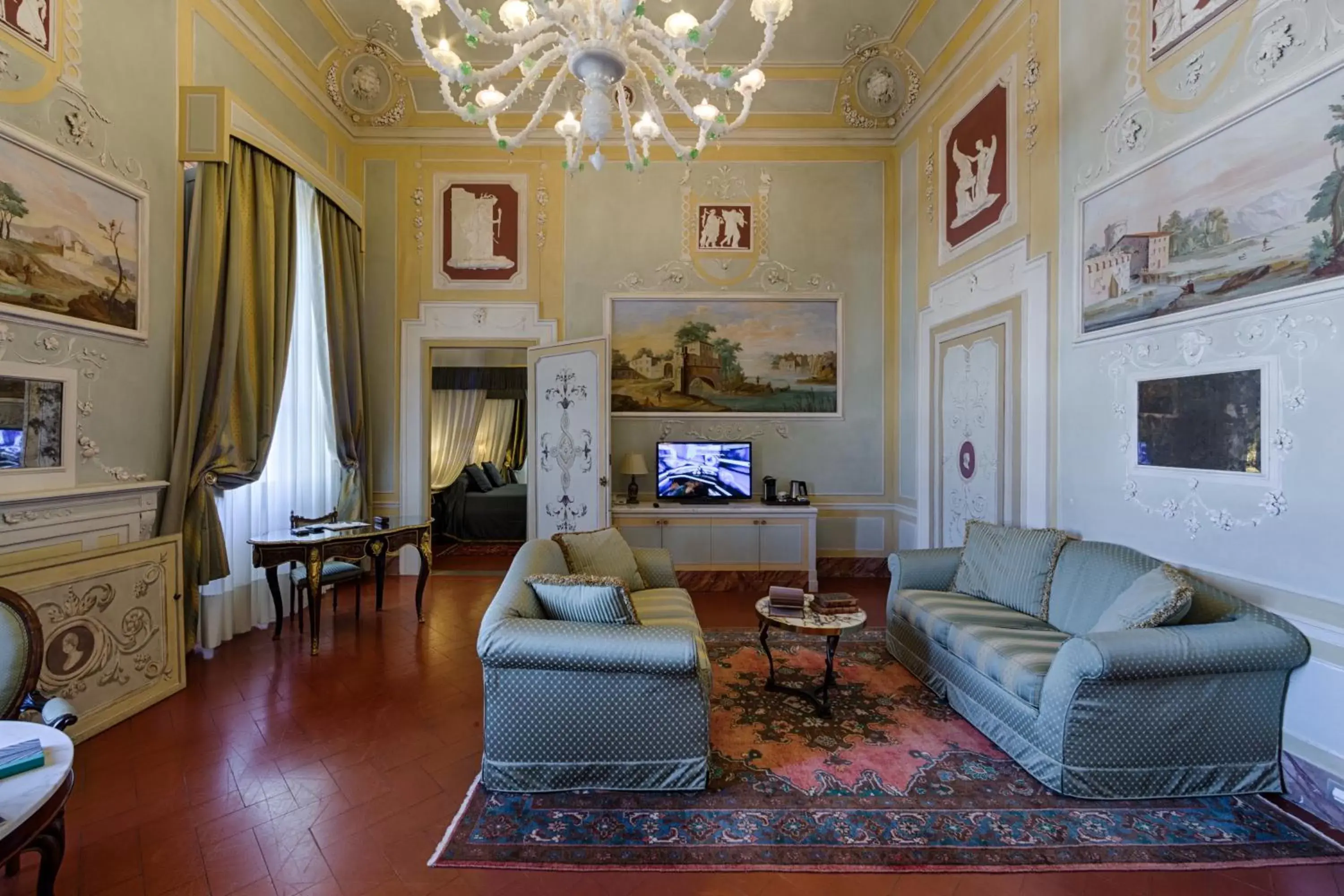 Suite Villa (3 Adults) in Villa Olmi Firenze