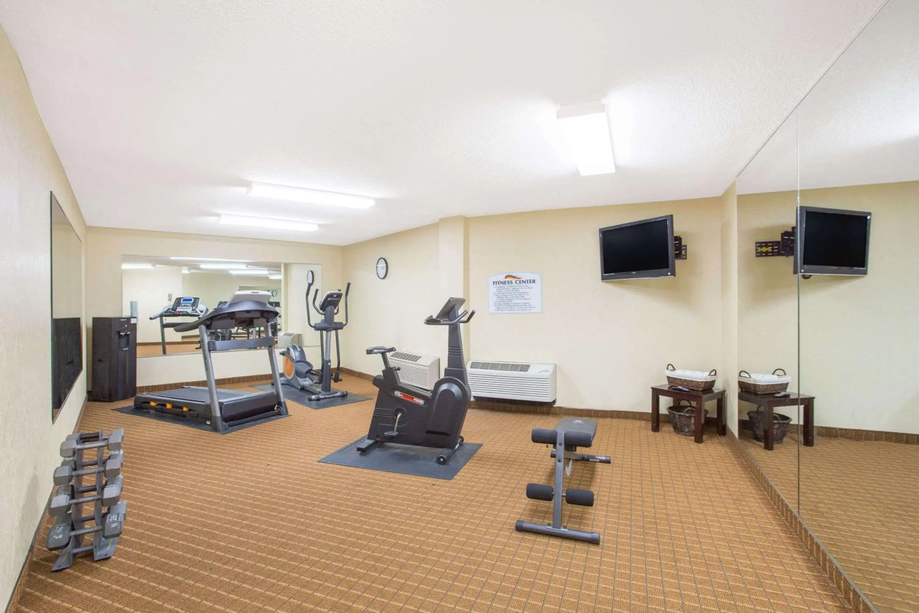 Fitness centre/facilities, Fitness Center/Facilities in Baymont by Wyndham Winston Salem University Area