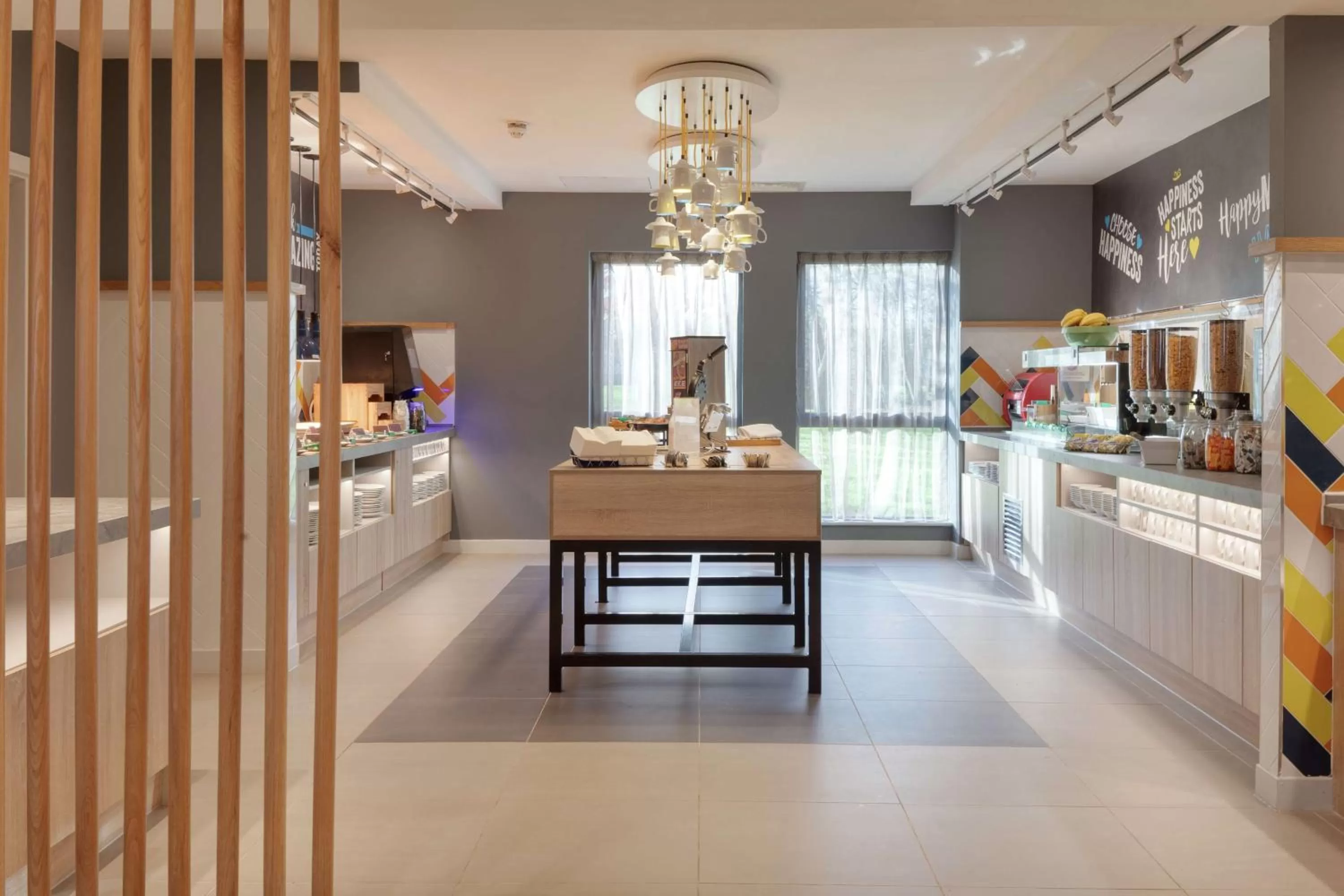 Breakfast in Hampton by Hilton Corby