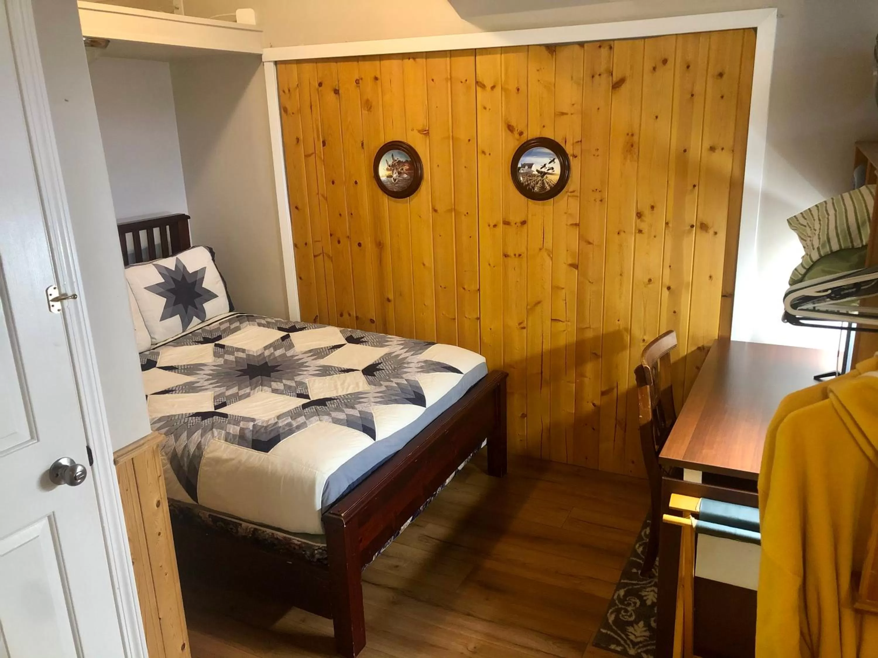 Bedroom, Bed in Birds of a Feather Victoria Oceanfront Studio Suites