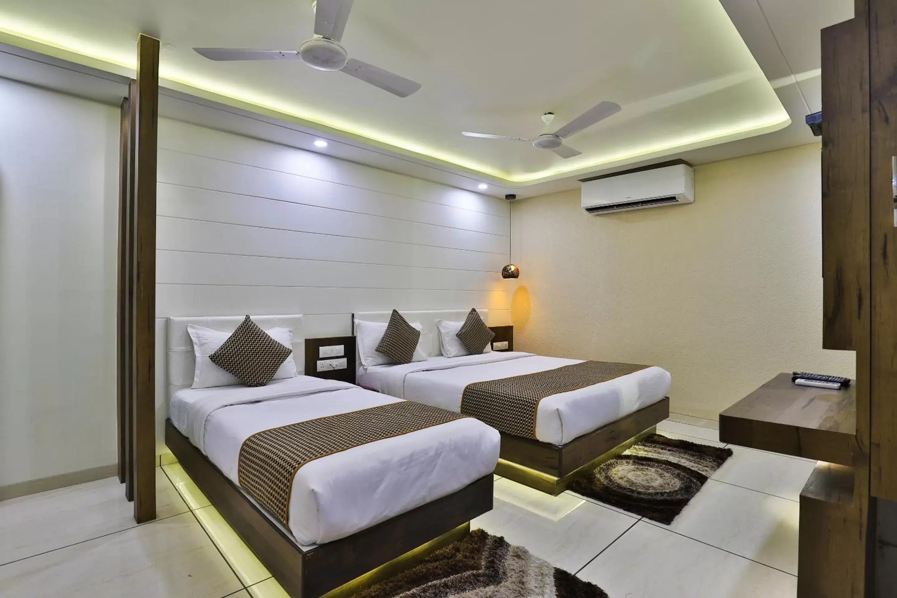 Classic Triple Room in Hotel Pearl Classic Triple Room in Hotel Pearl