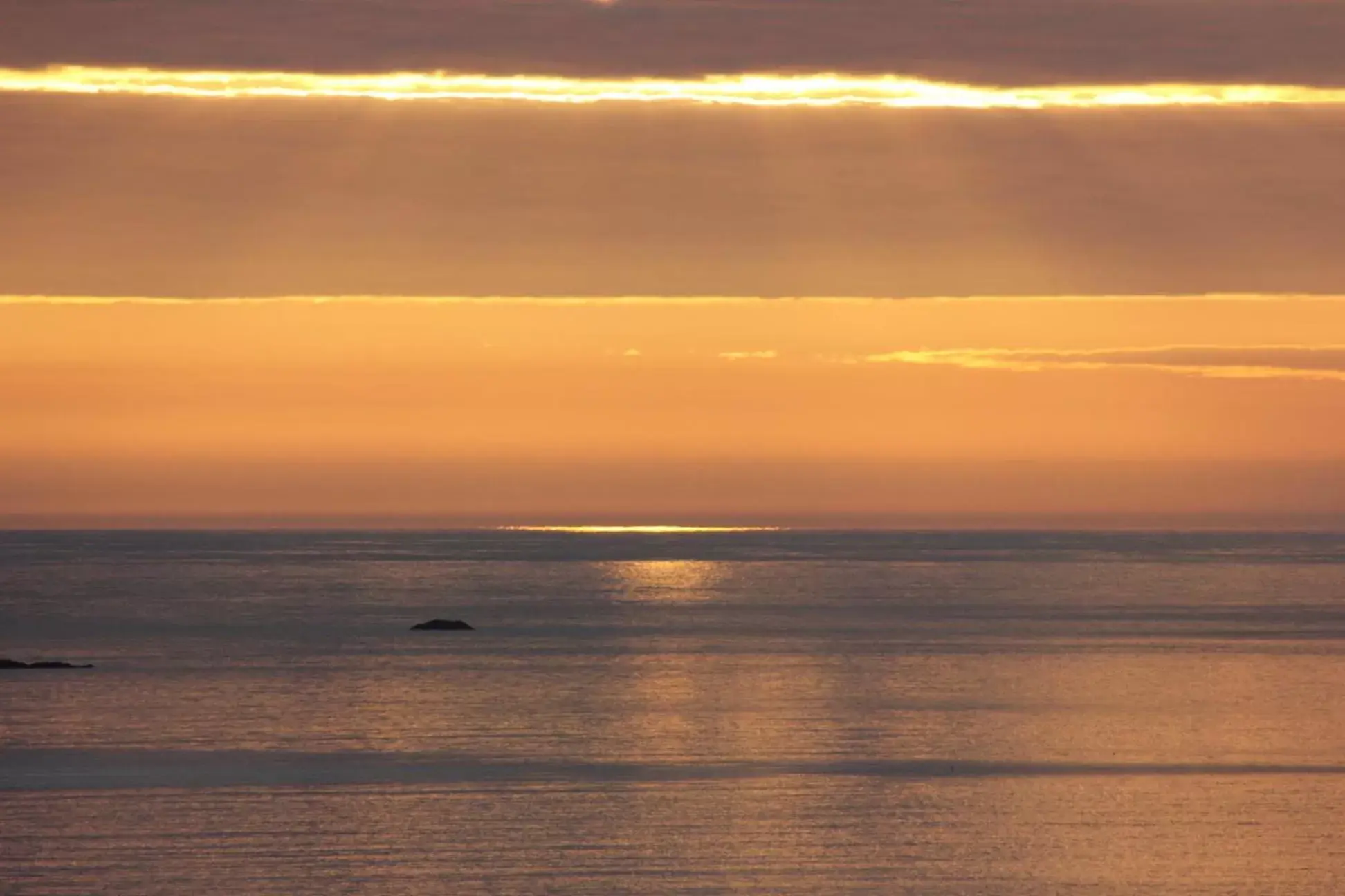 Sunrise/Sunset in Clifden Bay Lodge