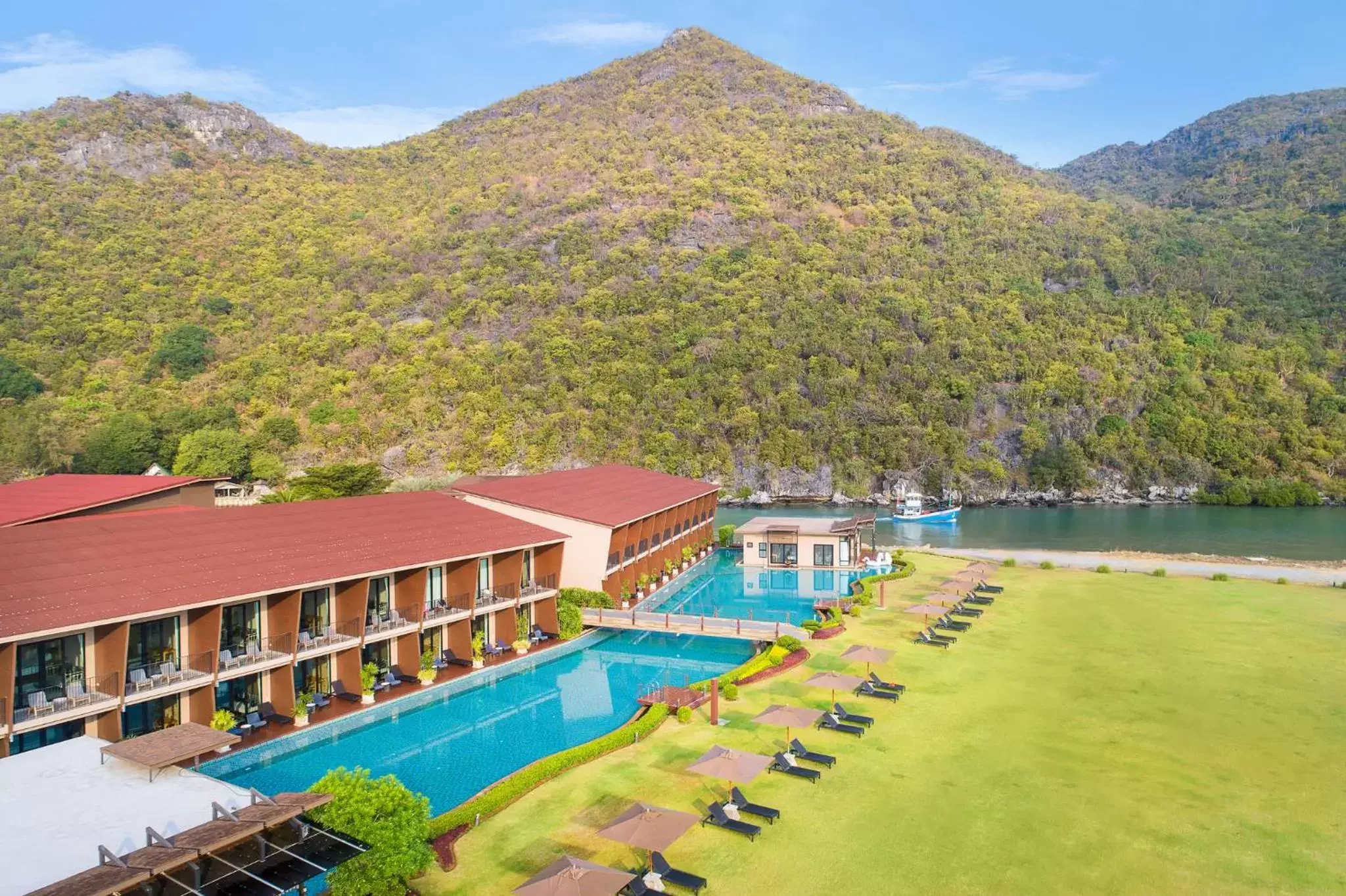 Property building, Pool View in La Isla Pranburi Beach Resort