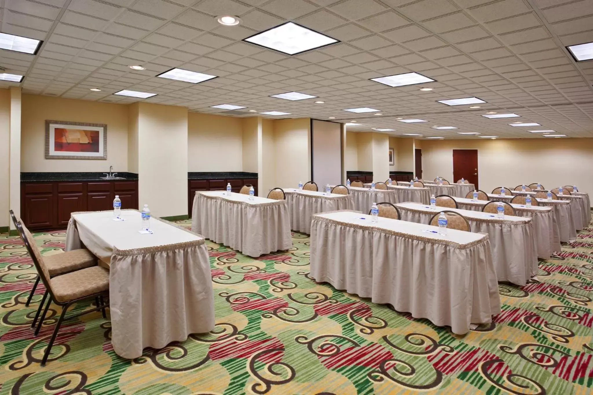 Meeting/conference room in Holiday Inn Express Hotel & Suites Cleveland-Streetsboro, an IHG Hotel