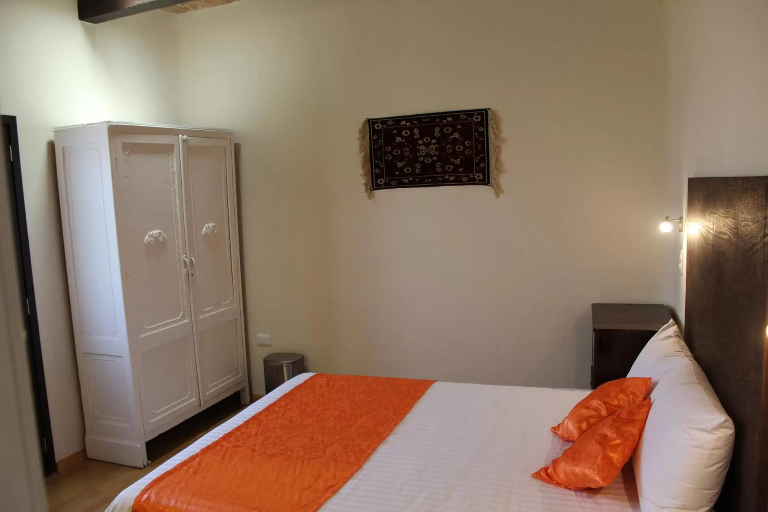 Bedroom, Bed in Casa Hotel Aroma 406