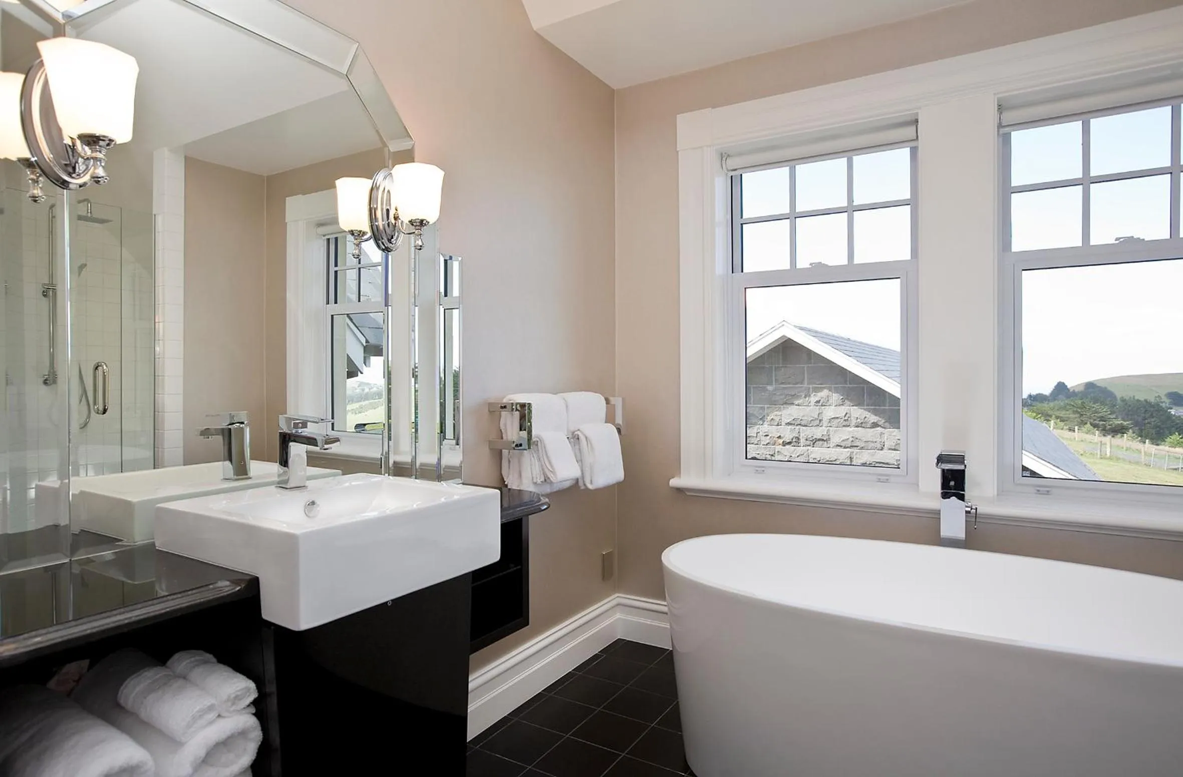 Bathroom in Camp Estate by Larnach Castle