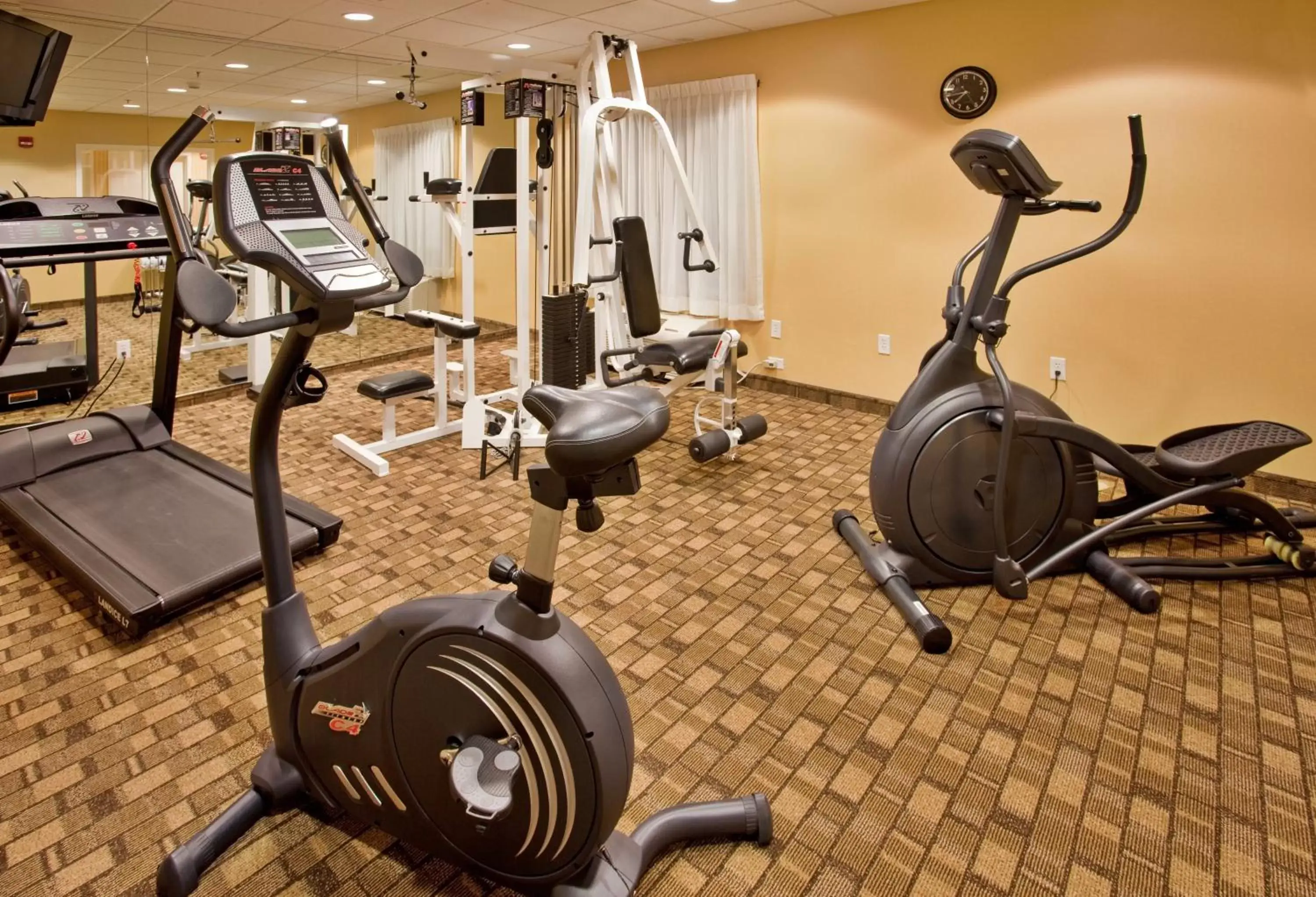 Fitness centre/facilities, Fitness Center/Facilities in Holiday Inn Express Hotel & Suites Wichita Airport, an IHG Hotel