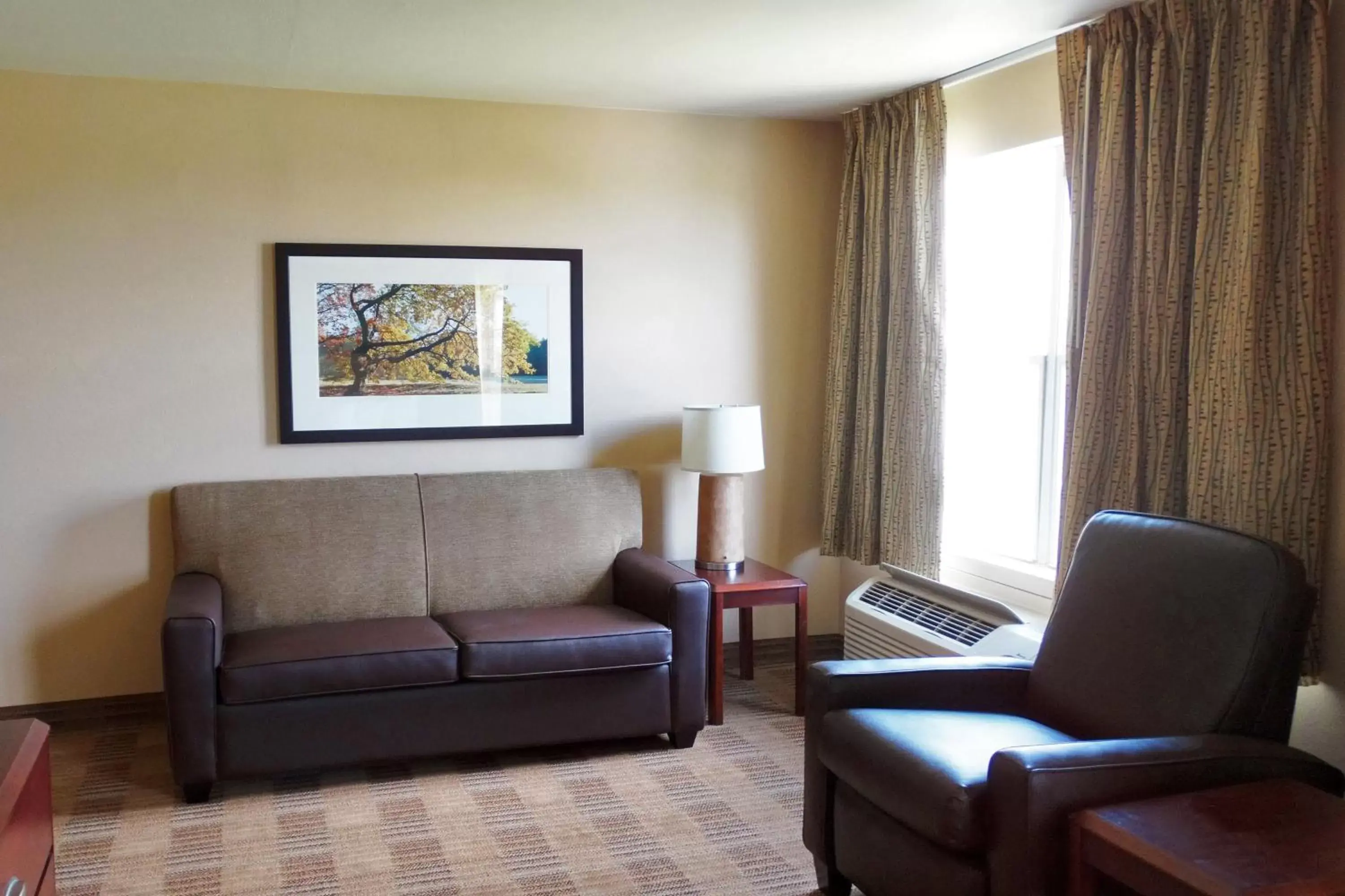 Living room, Seating Area in Extended Stay America Suites - Indianapolis - Airport - W Southern Ave