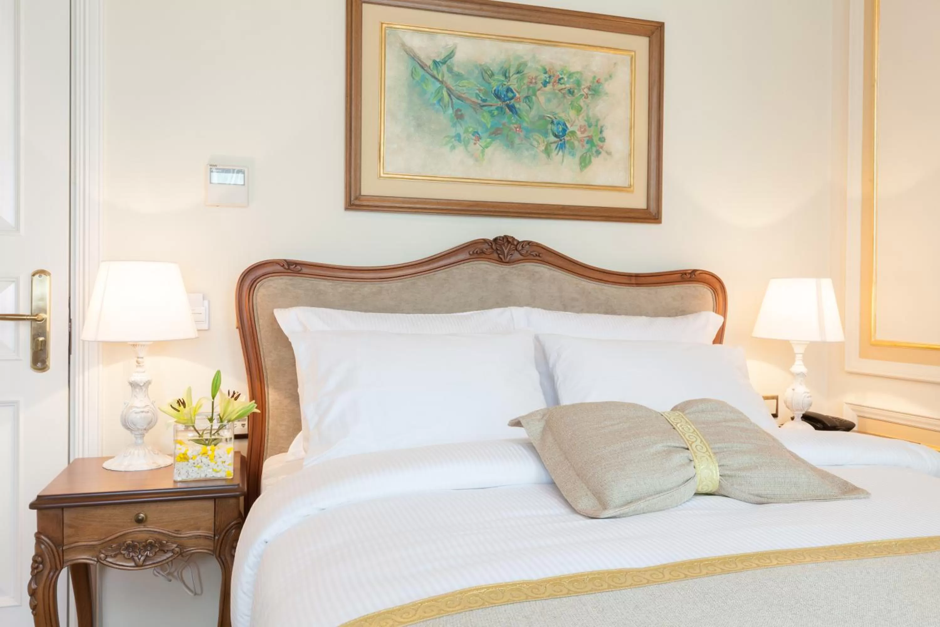 Spring, Bed in Hotel Pera Parma