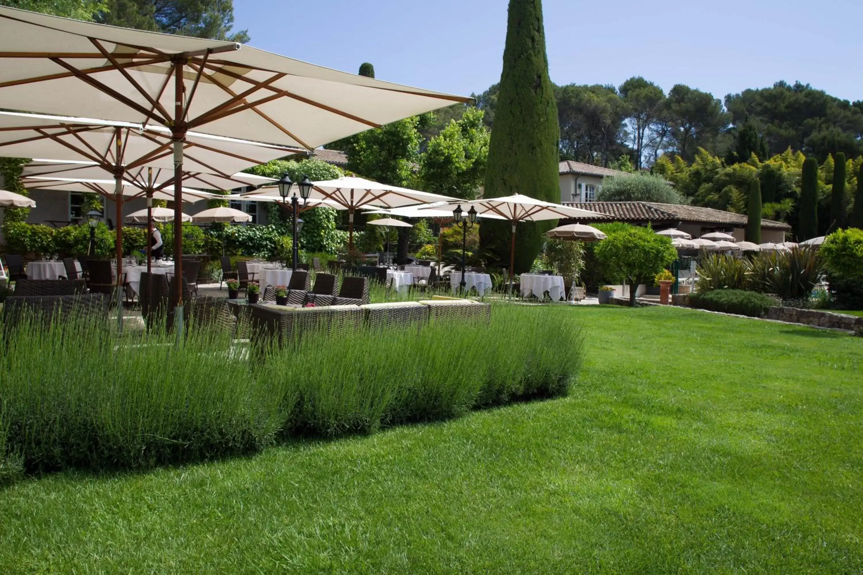 Facade/entrance, Garden in Hôtel De Mougins