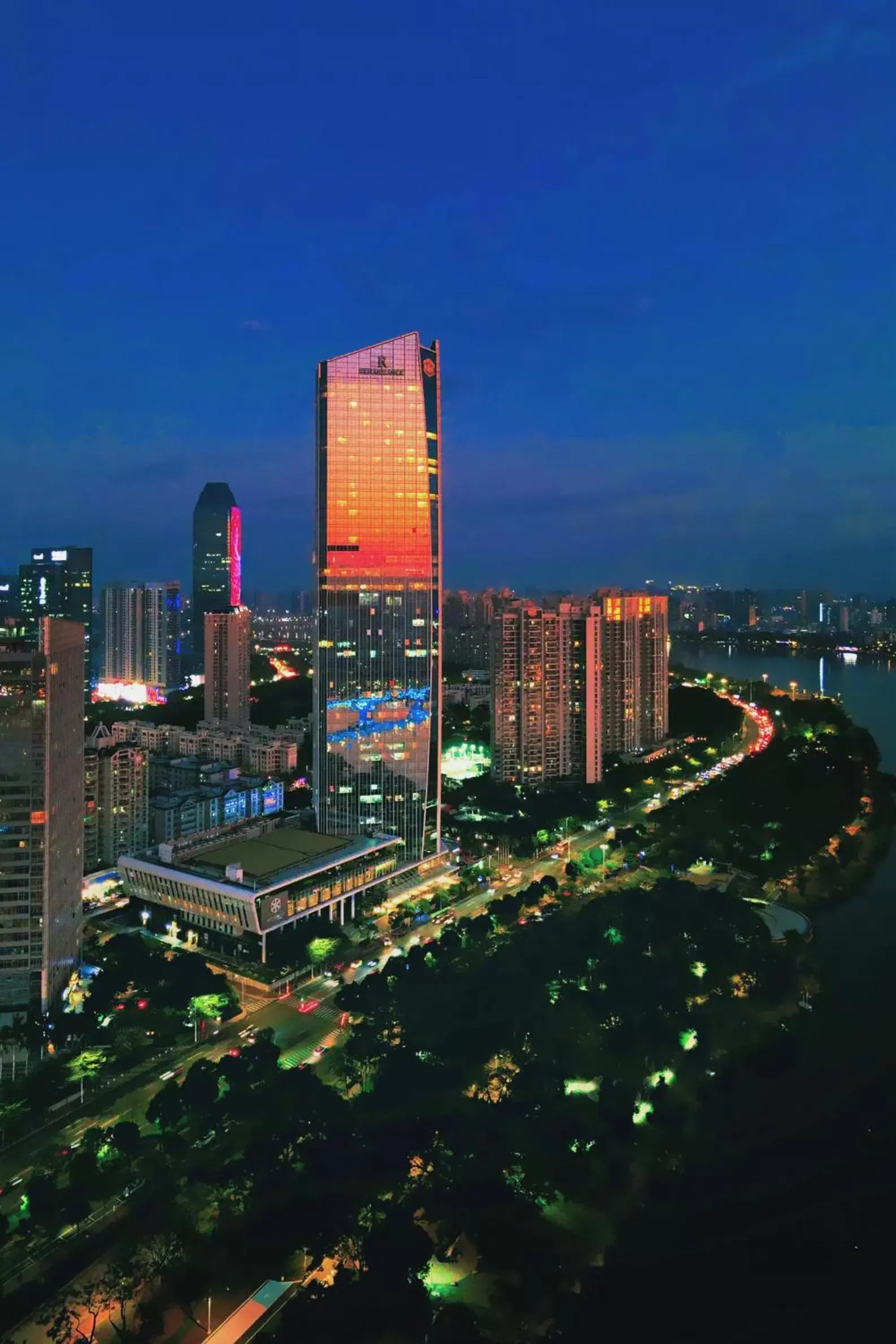 Property building in Renaissance Huizhou Hotel