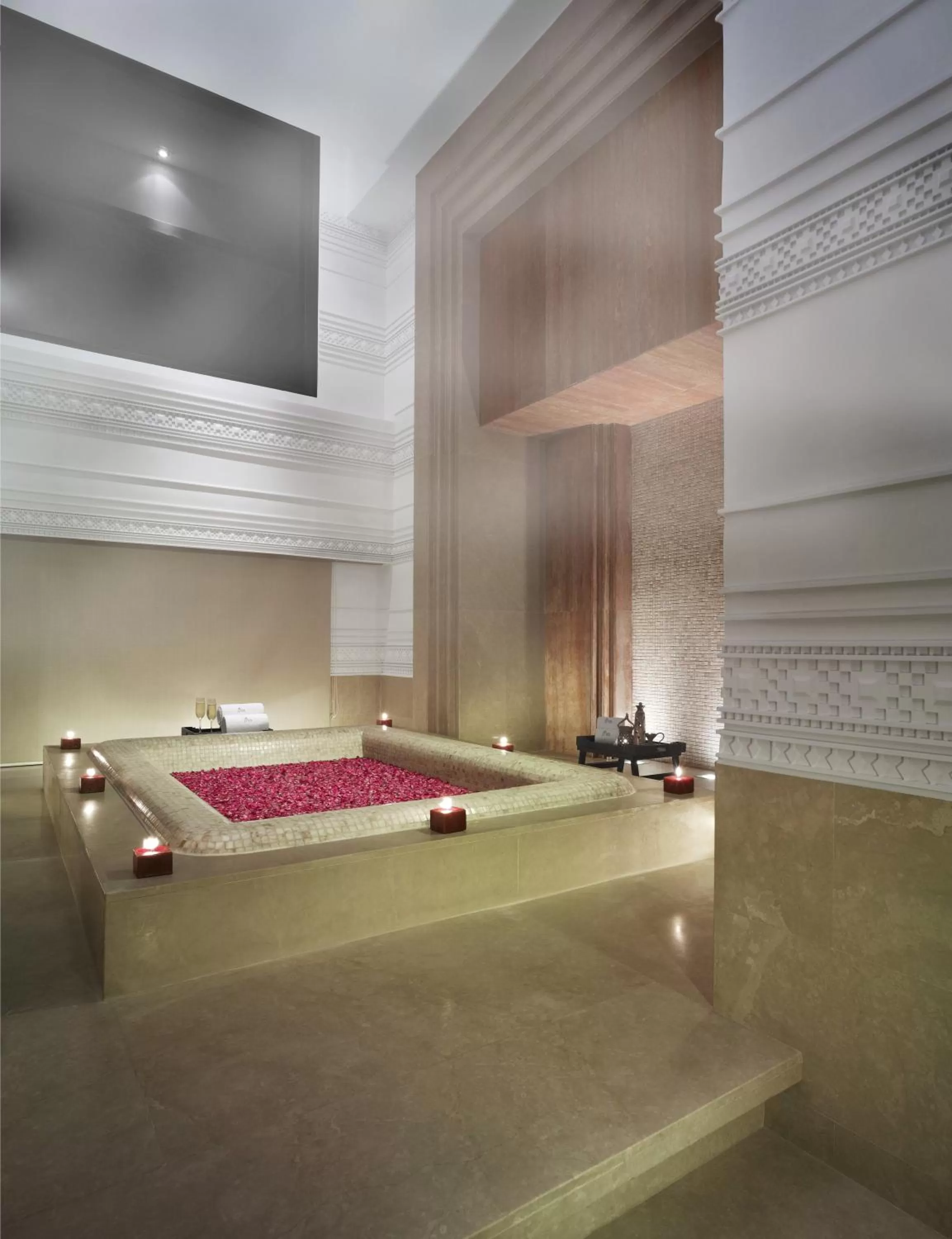 Spa and wellness centre/facilities in Taj Surajkund Resort & Spa, Delhi NCR