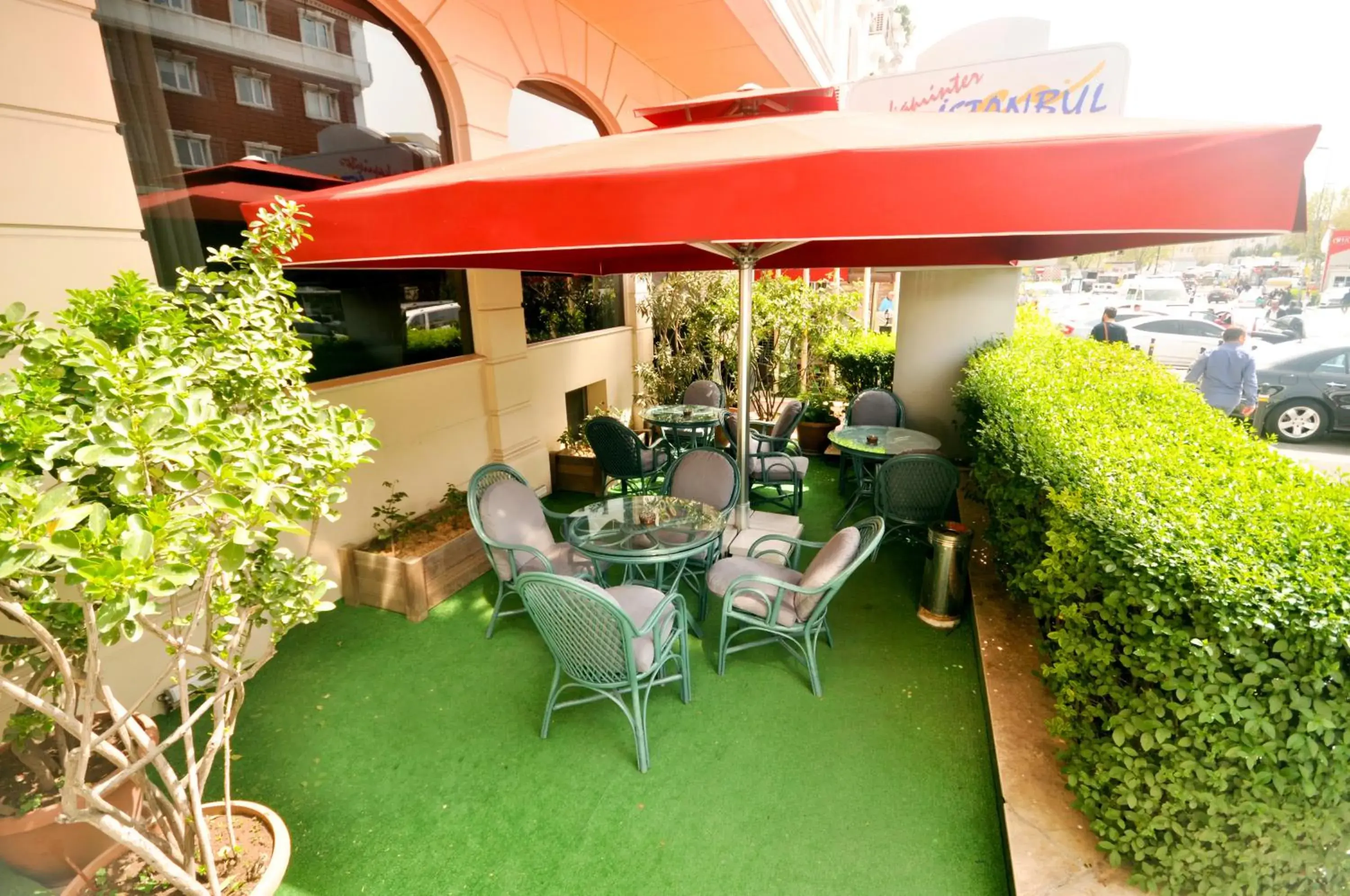 Garden, Restaurant/Places to Eat in Topkapi Inter Istanbul Hotel