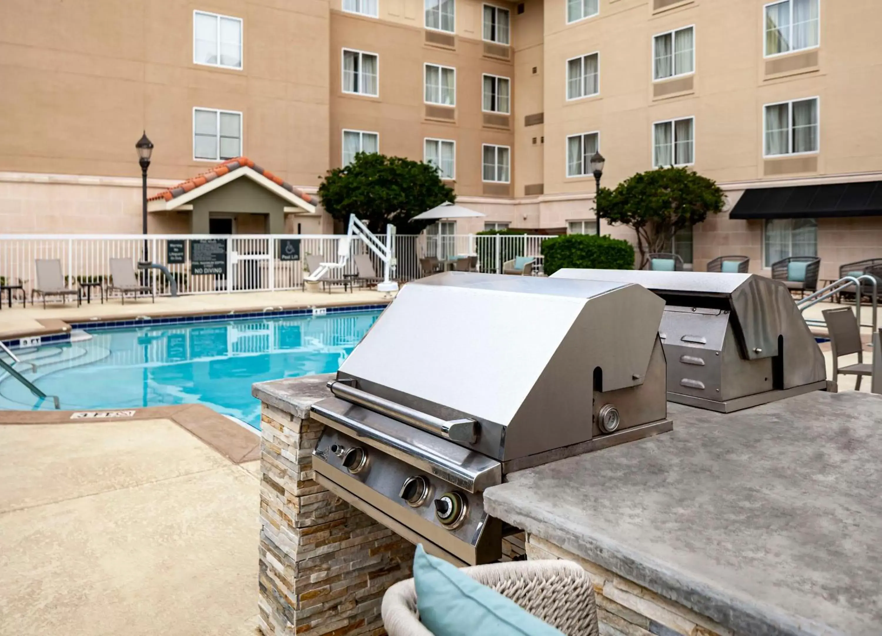 Pool view in Homewood Suites by Hilton Jacksonville-South/St. Johns Ctr.