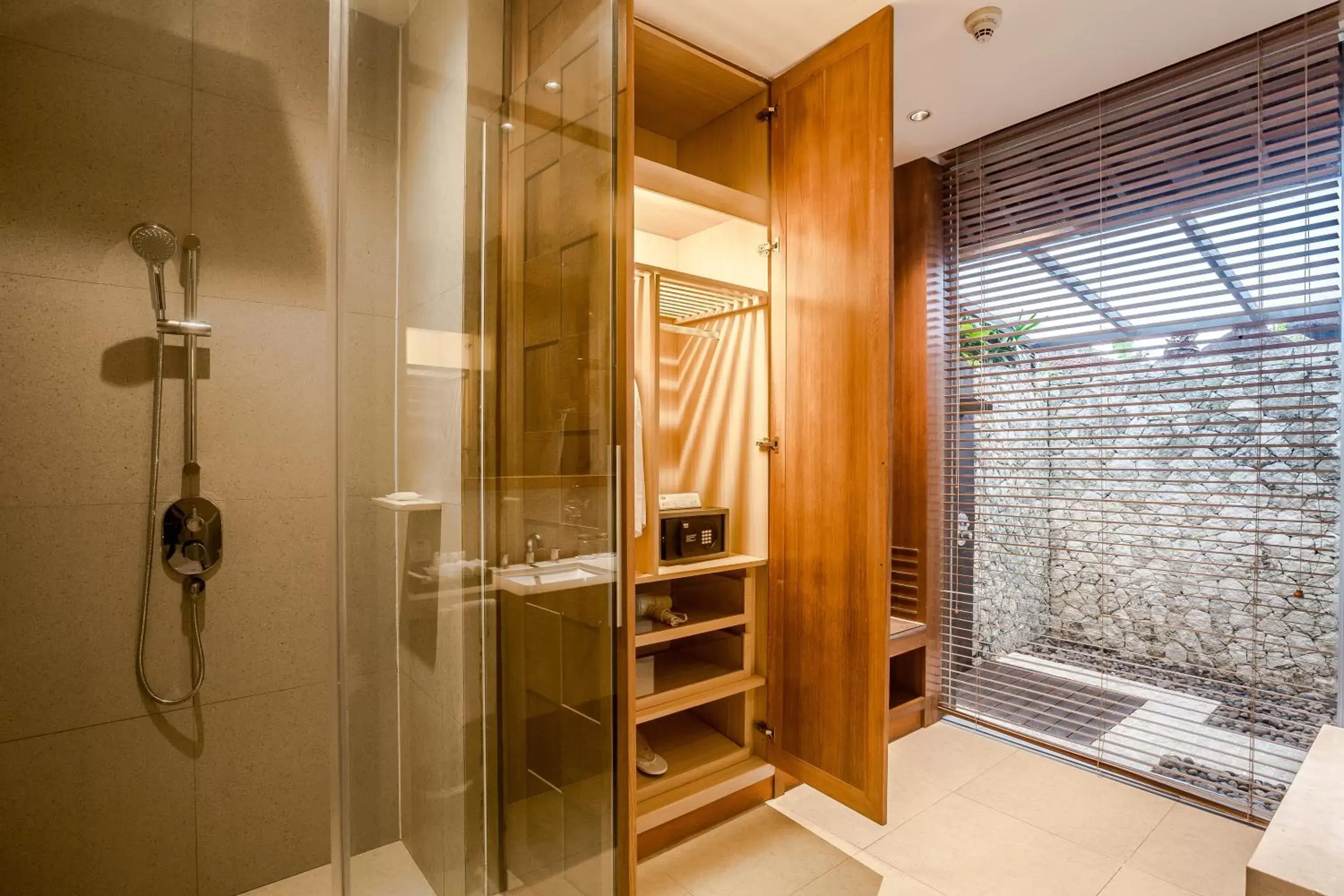 Shower, Spa/Wellness in Holiday Inn Resort Baruna Bali, an IHG Hotel - CHSE Certified