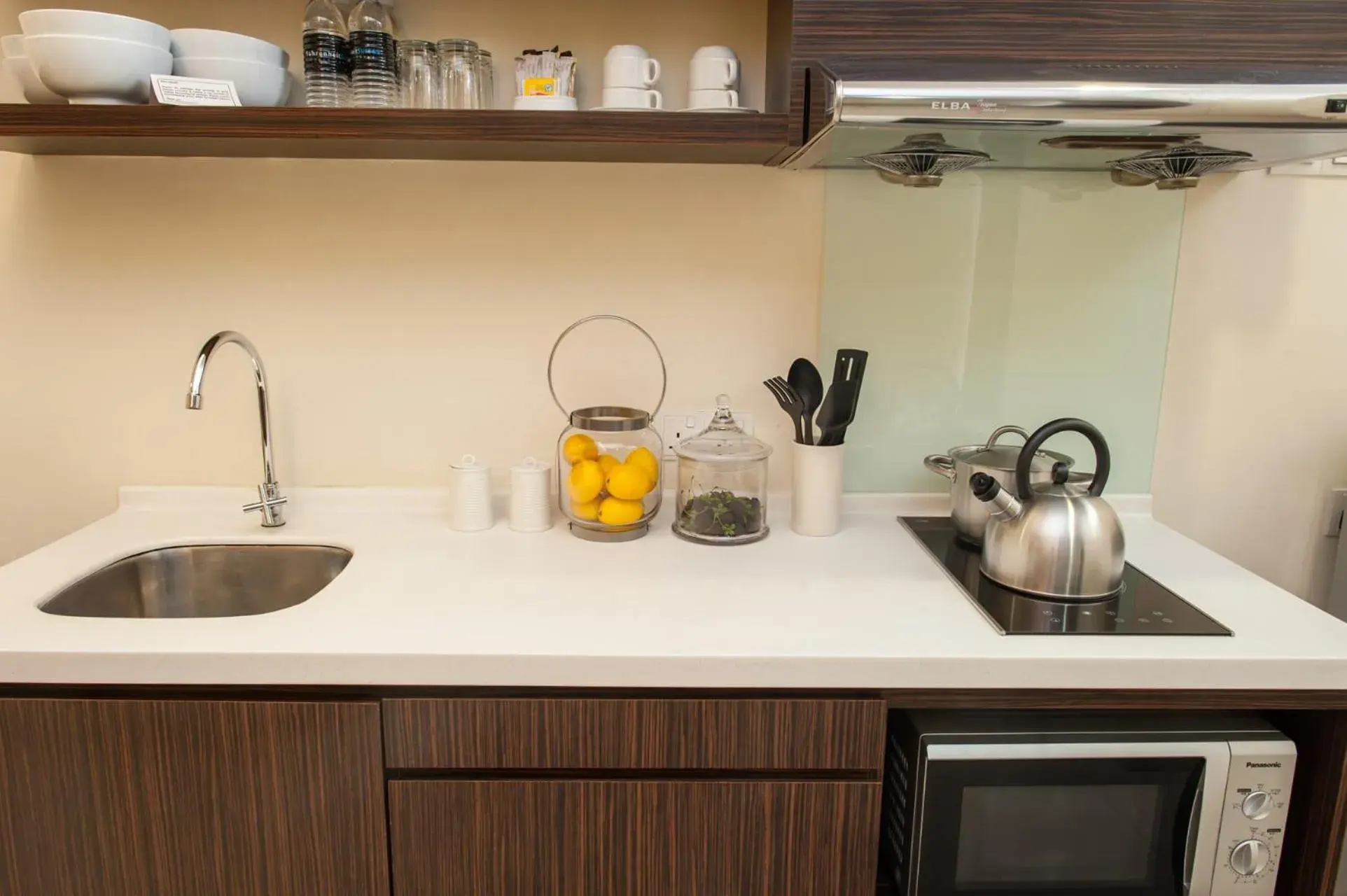 Kitchen or kitchenette, Kitchen/Kitchenette in Fahrenheit Suites Bukit Bintang, Kuala Lumpur