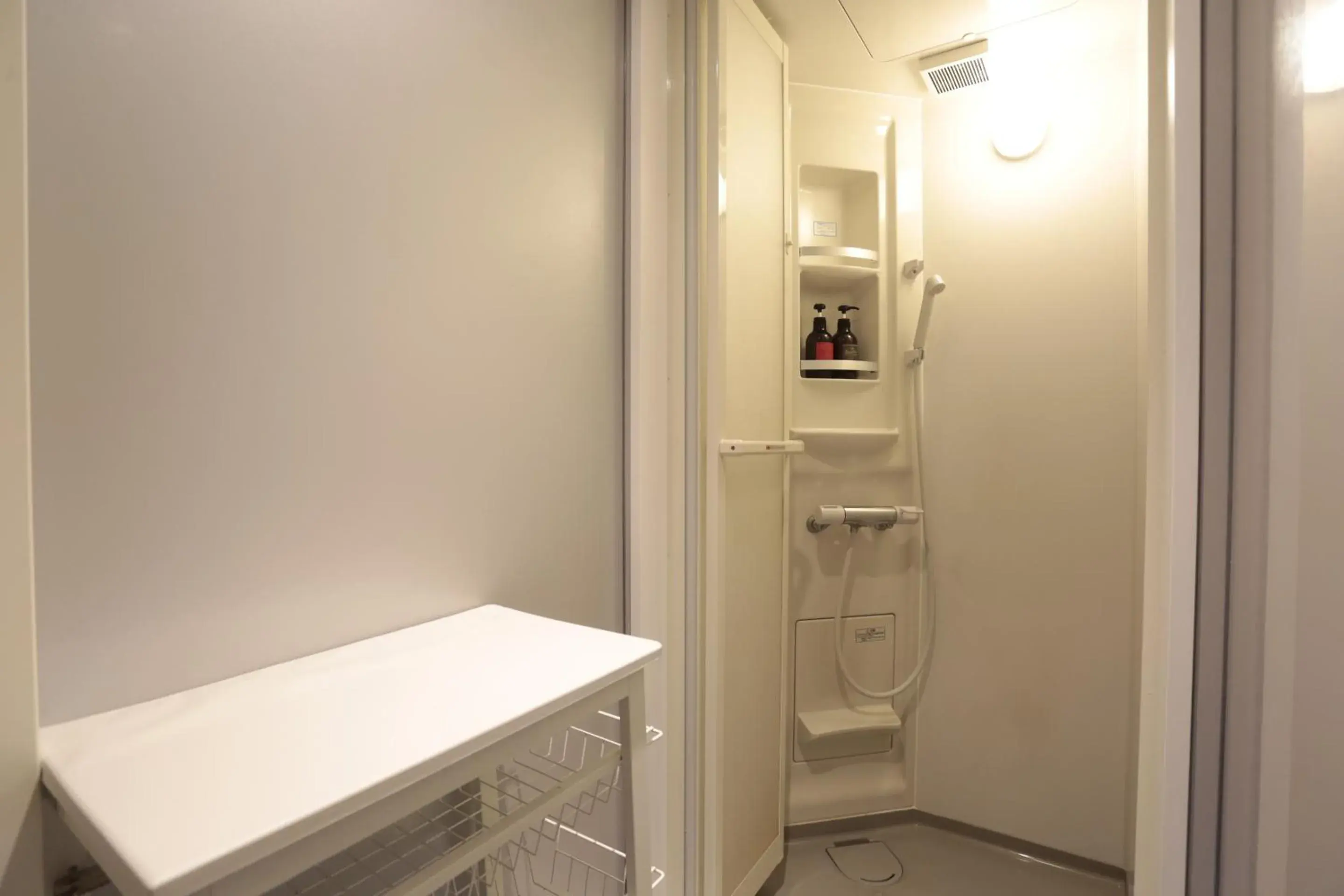 Area and facilities, Bathroom in Hotel Sunplaza 2