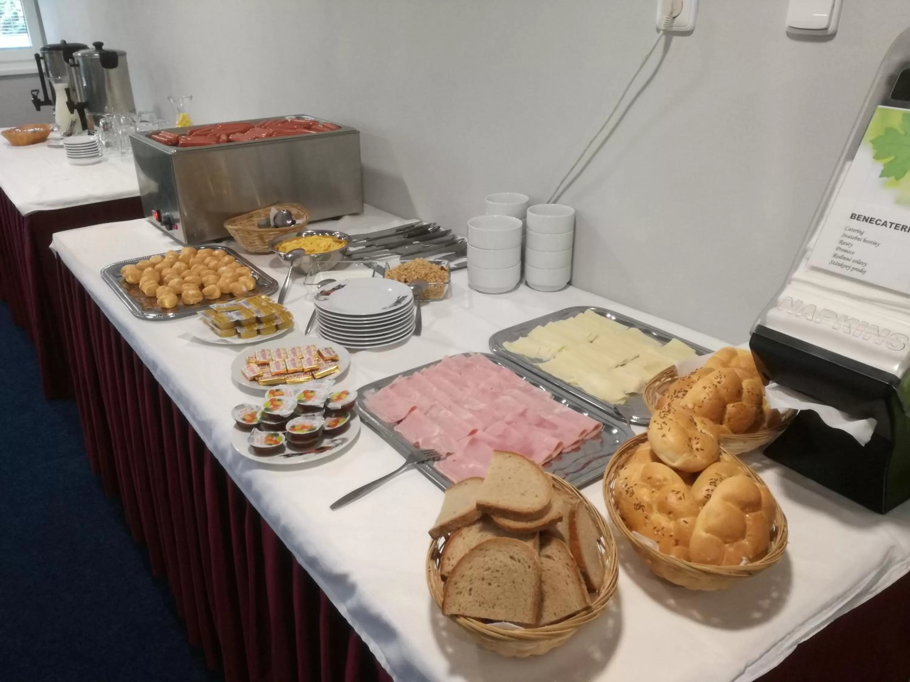 Buffet breakfast in Sporthotel Zimní stadion Benešov