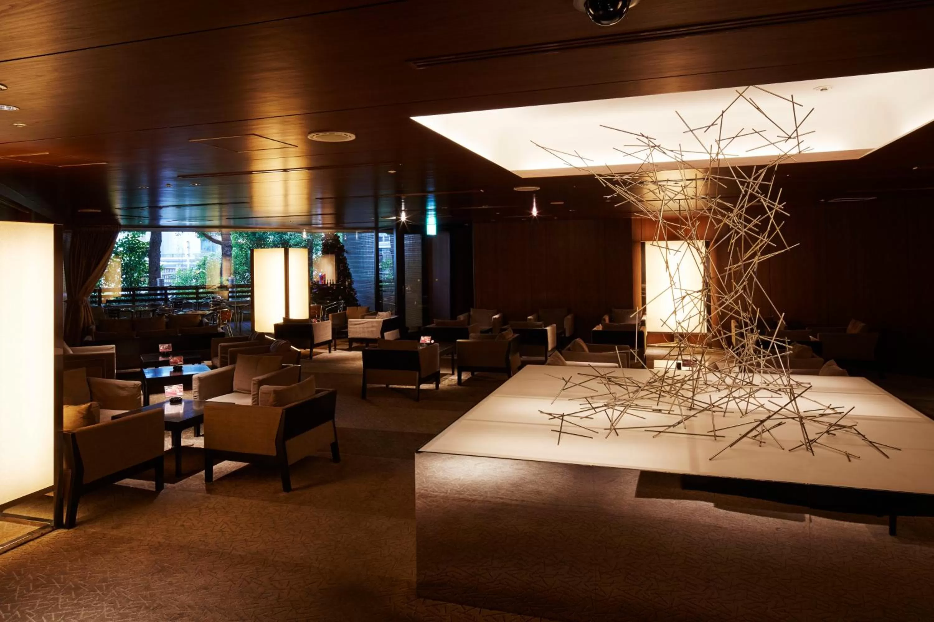 Lounge or bar in ANA Crowne Plaza Osaka by IHG