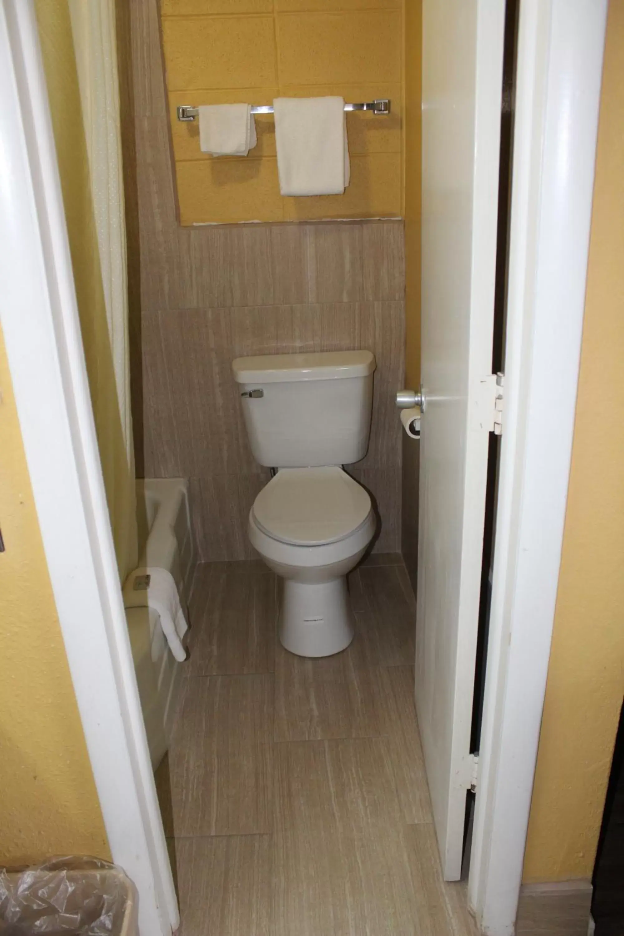 Toilet, Bathroom in Guest House Motel