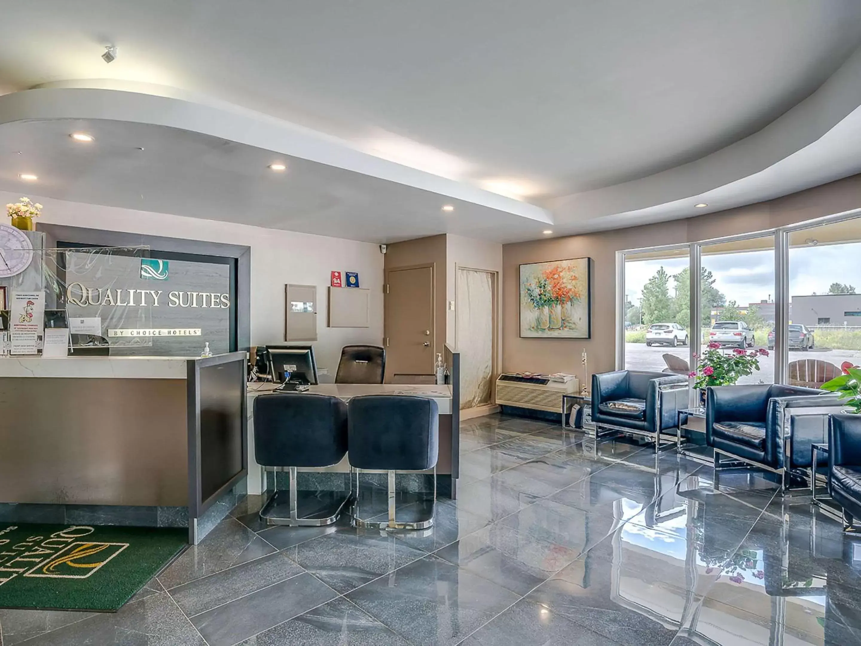 Lobby or reception in Hotel Quality Suites