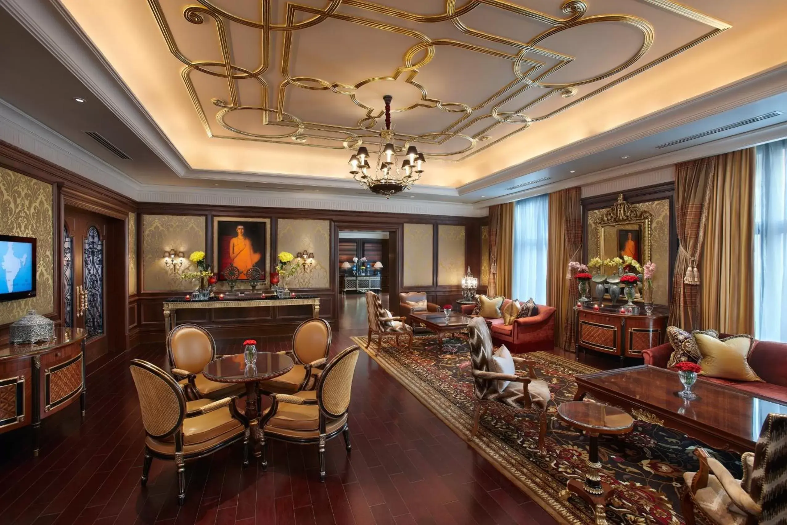 Area and facilities, Restaurant/Places to Eat in The Leela Palace New Delhi