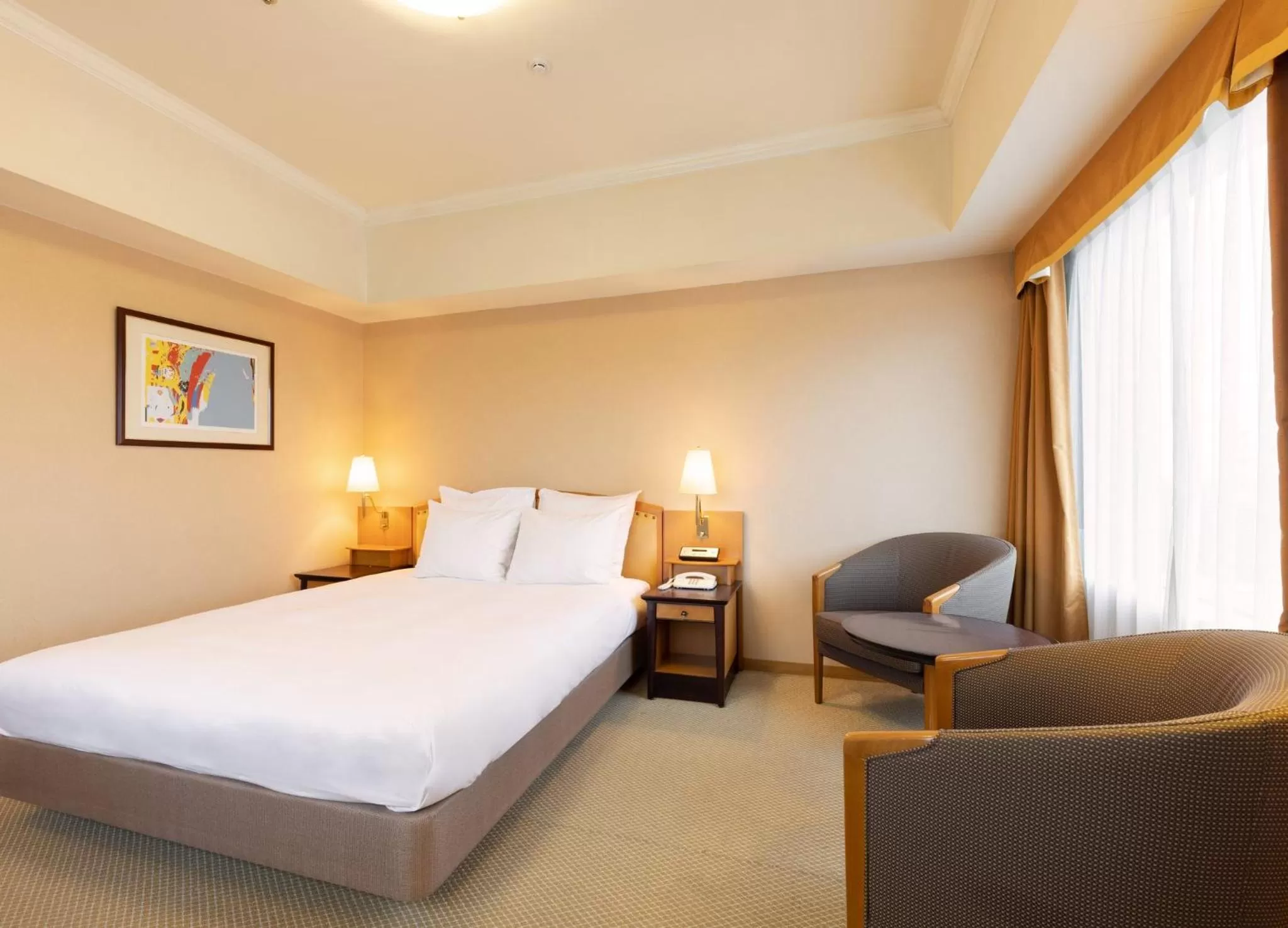 Photo of the whole room, Bed in ANA Crowne Plaza Toyama by IHG