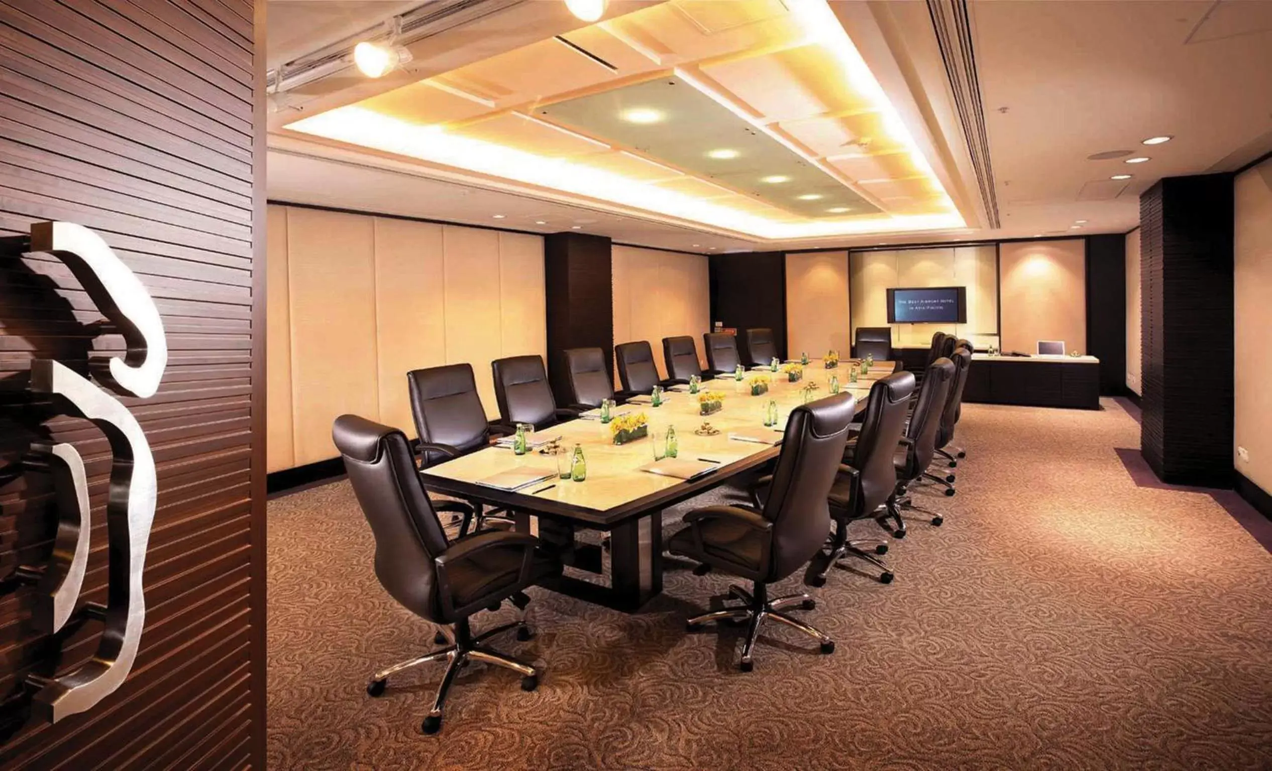 Meeting/conference room in Regal Airport Hotel