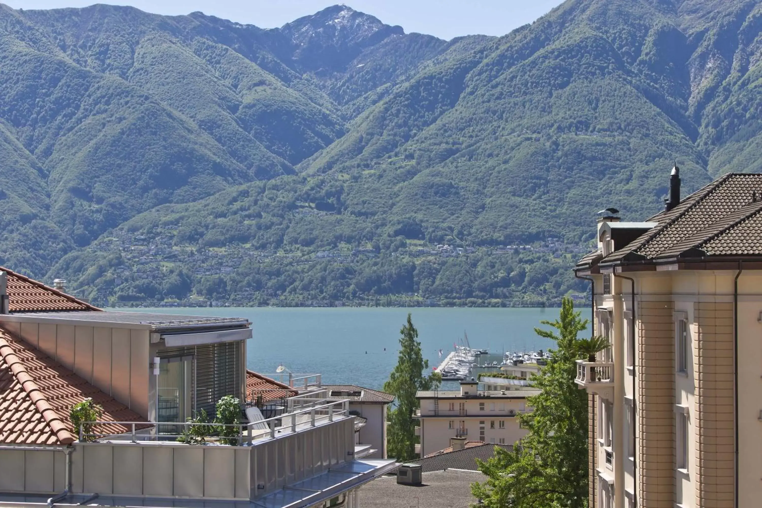 Bird's eye view, Mountain View in Hotel Garni Muralto