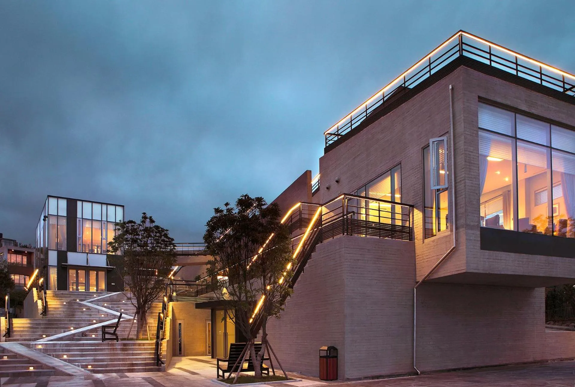 Facade/entrance in Lotte Resort Jeju Artvillas