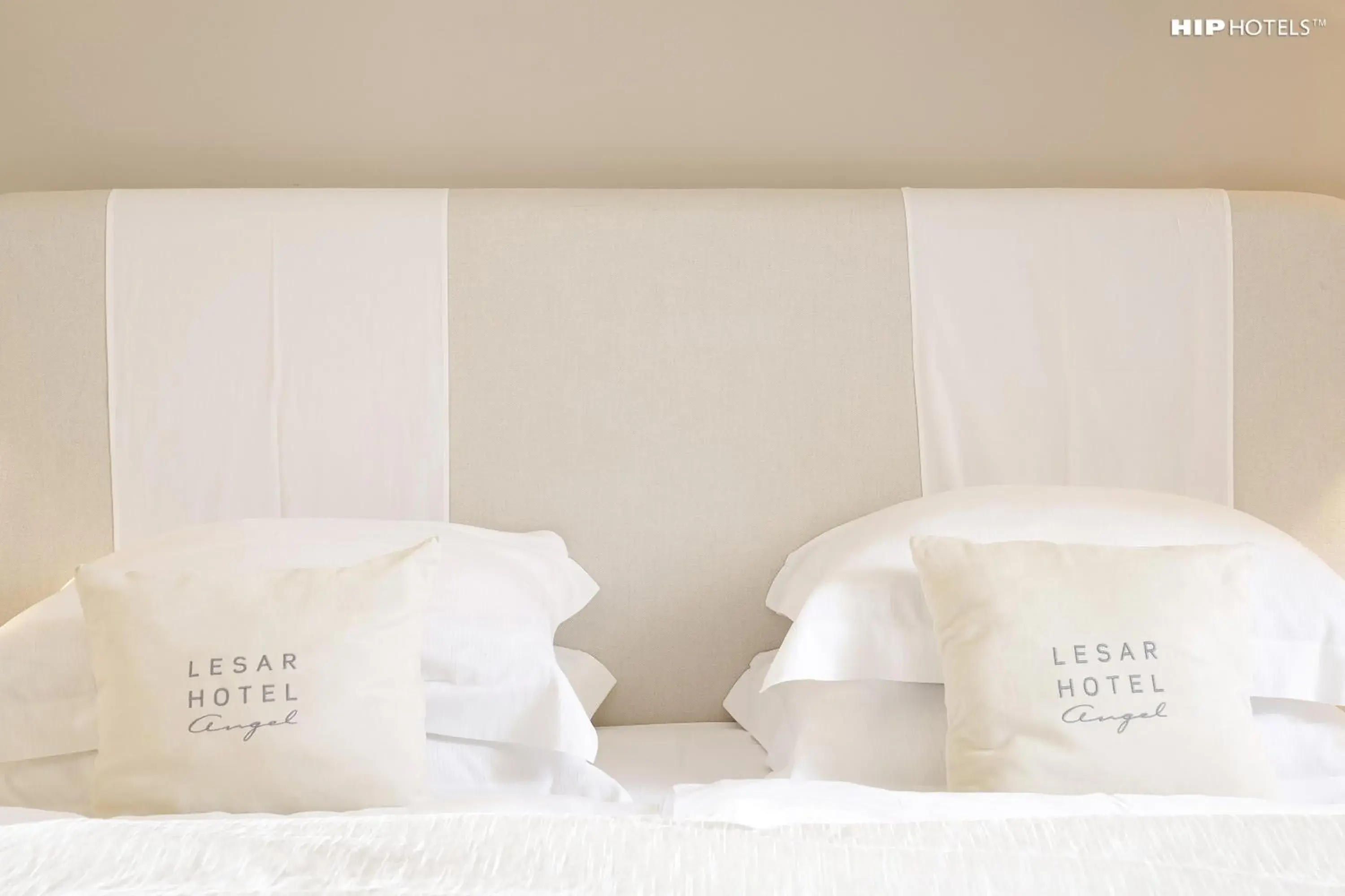 Bed in Lesar Hotel Angel - Member of Hip Hotels