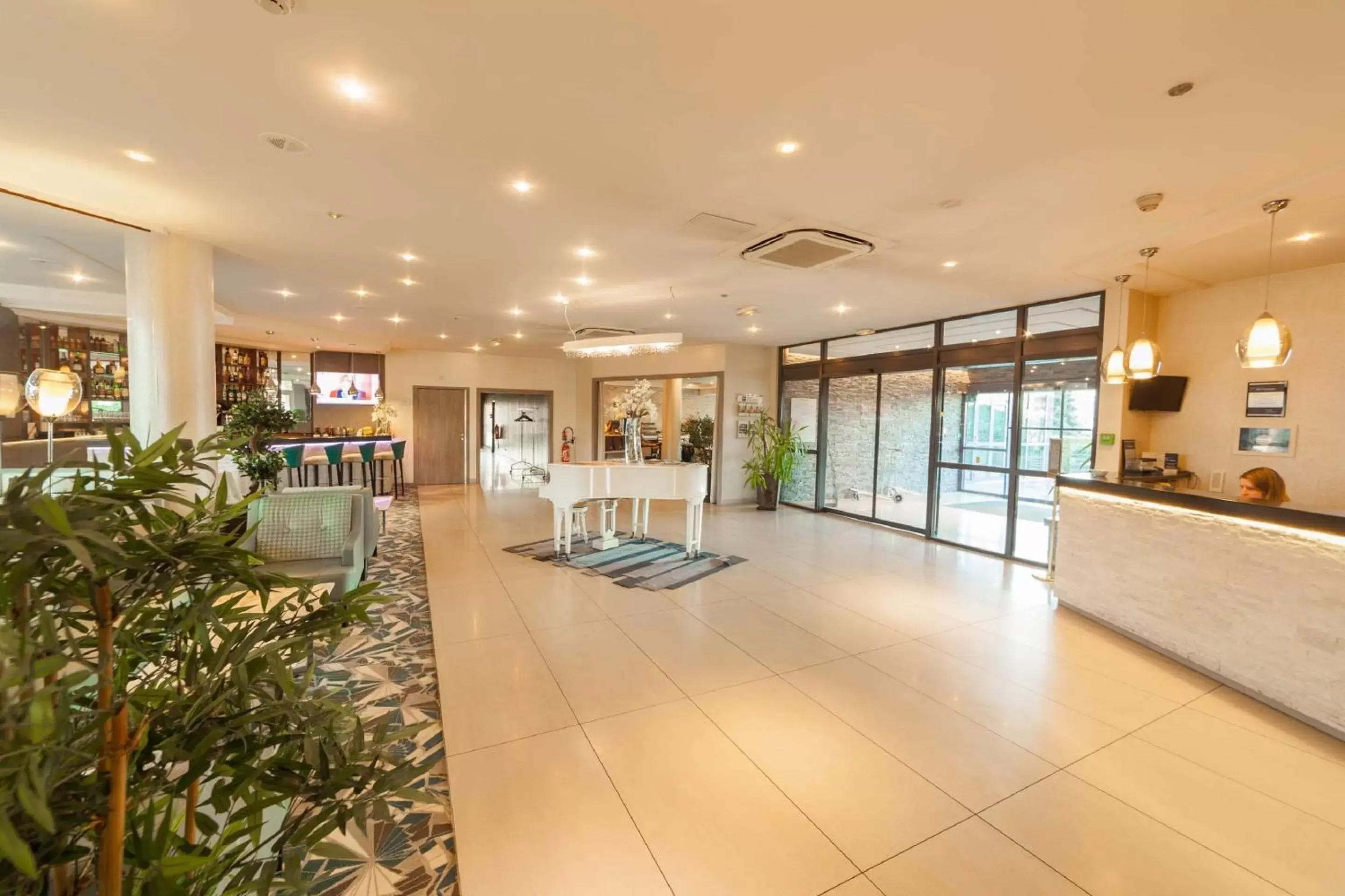 Lobby or reception, Lobby/Reception in Best Western Plus Evreux Palais Des Congrès