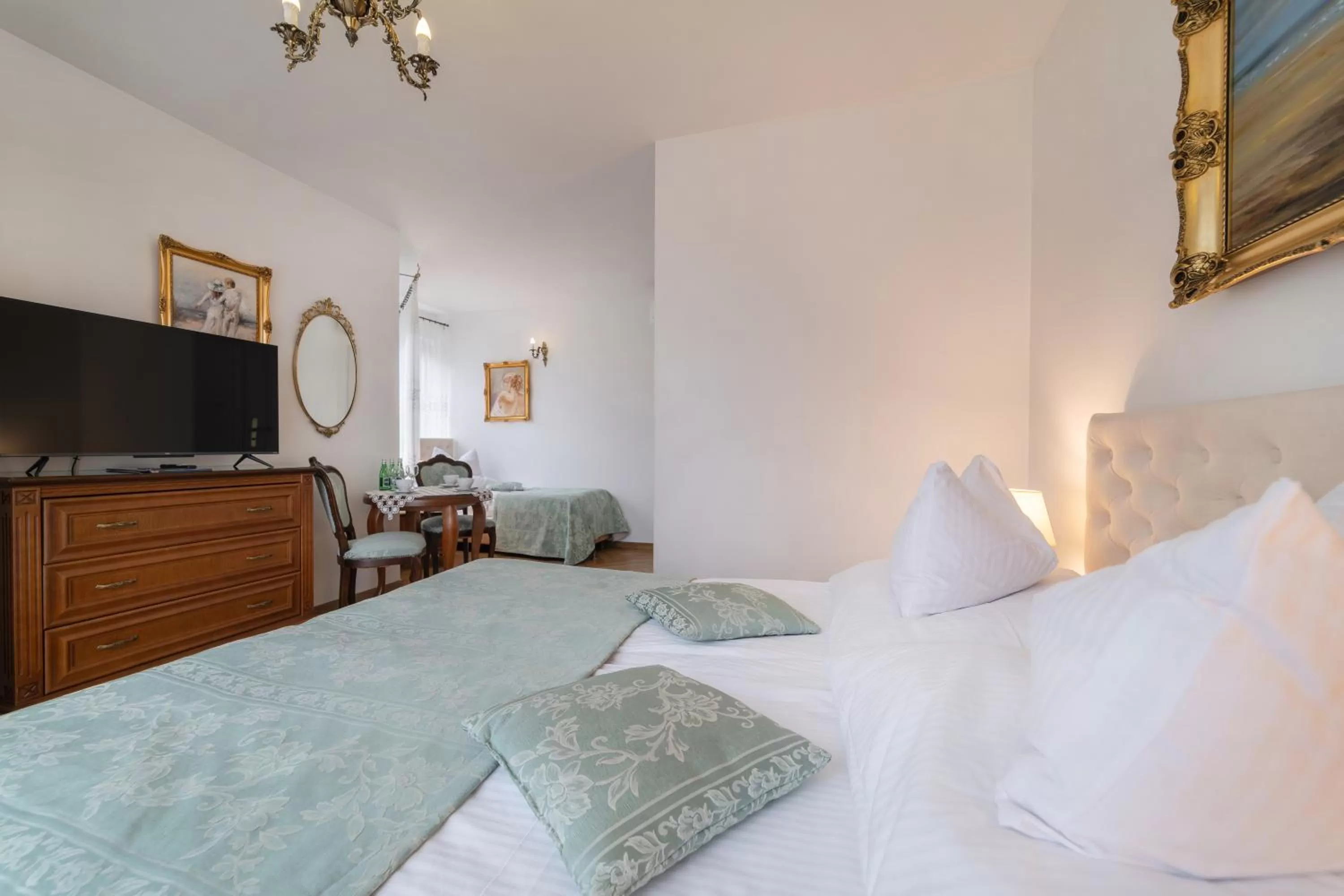 Bed in Pensjonat & Restauracja Admirał