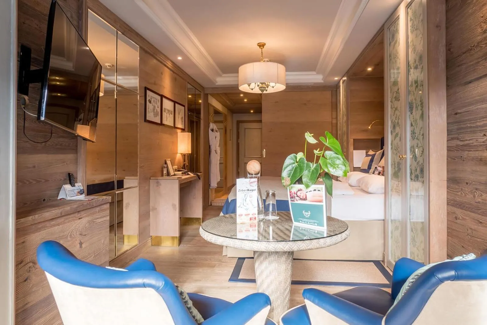 Photo of the whole room in Astoria Resort